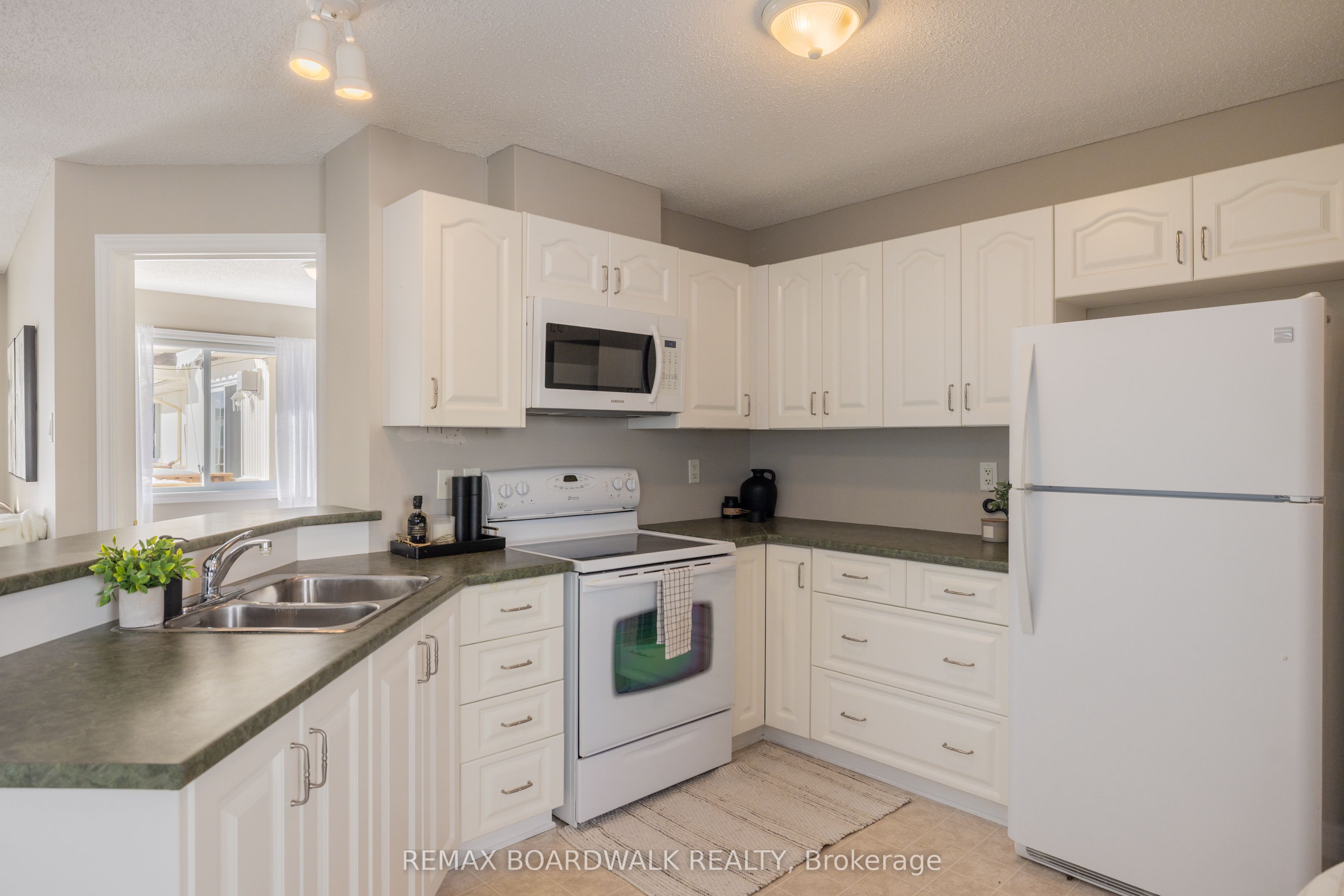 206 Oak Leaf Private, Stittsville - Munster - Richmond, ON K0A 2Z0 photo 5