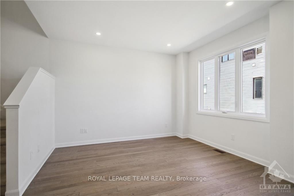 805 Everbloom Lane, Barrhaven, ON K2J 6Z6 photo 4