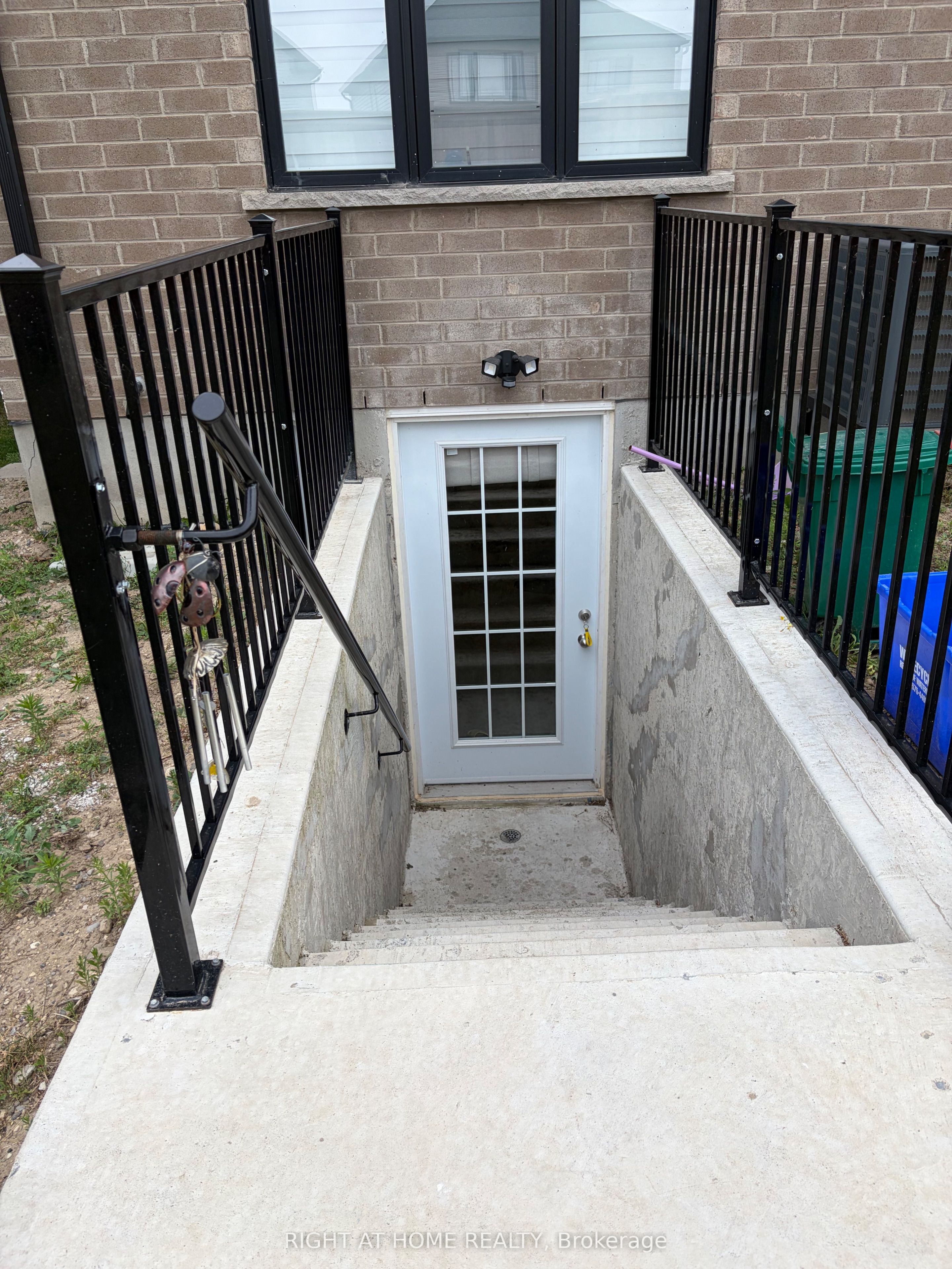 156 Otterbein Road Basement, Kitchener, ON N2B 0A8 photo 3