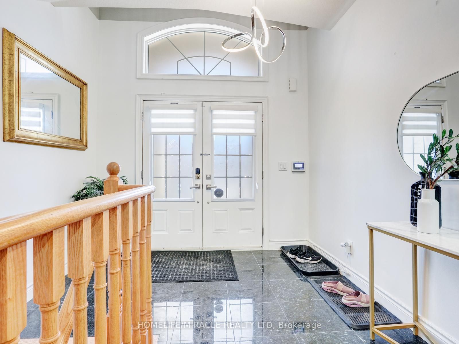 584 Pinery Trail, Waterloo, ON N2V 2Y3 photo 5