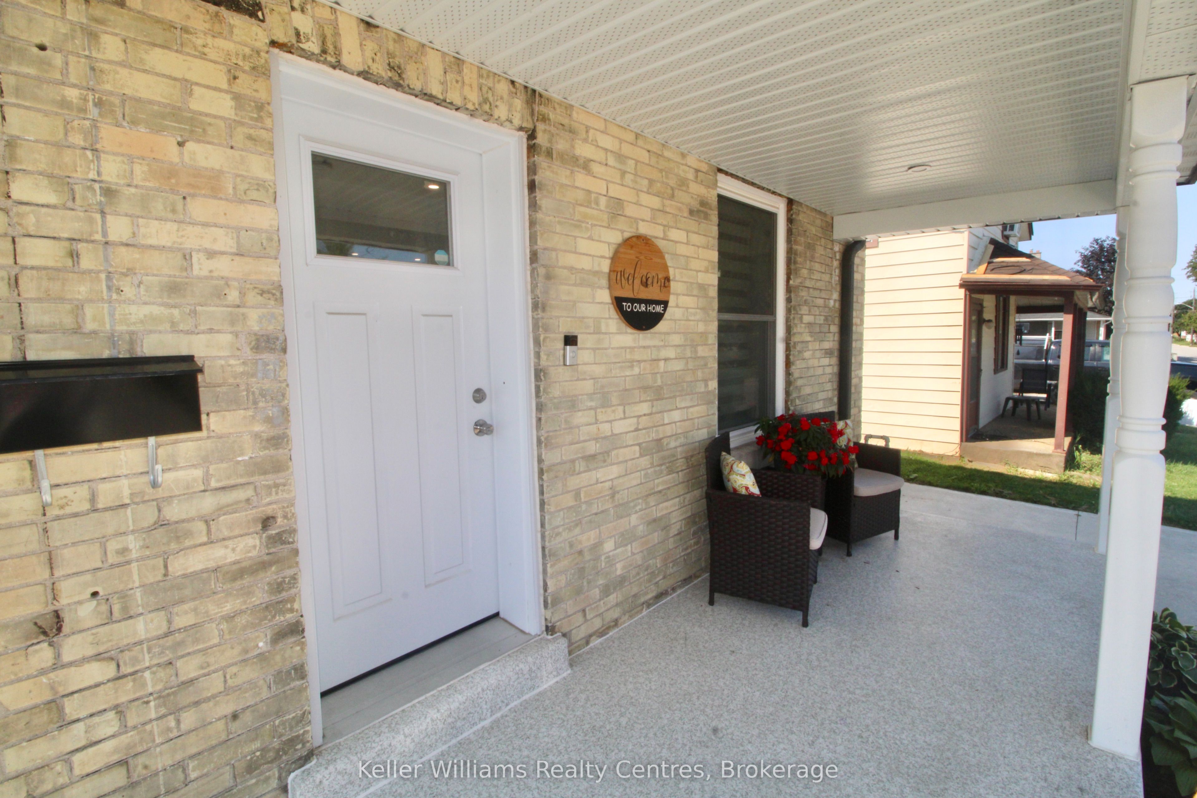 445 11TH Street, Hanover, ON N4N 1S8 photo 3