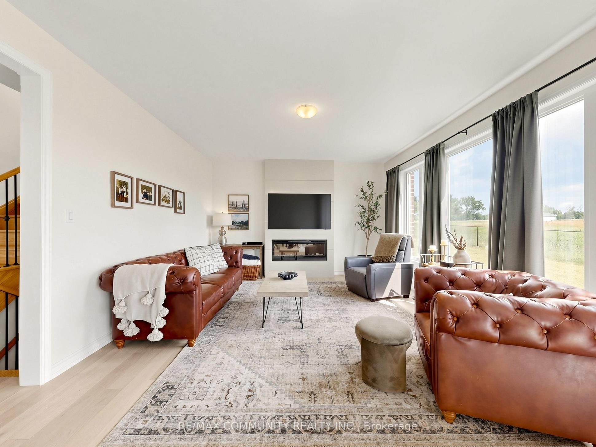 98 Golden Meadows Drive, Otonabee-South Monaghan, ON K9J 0K8 photo 5