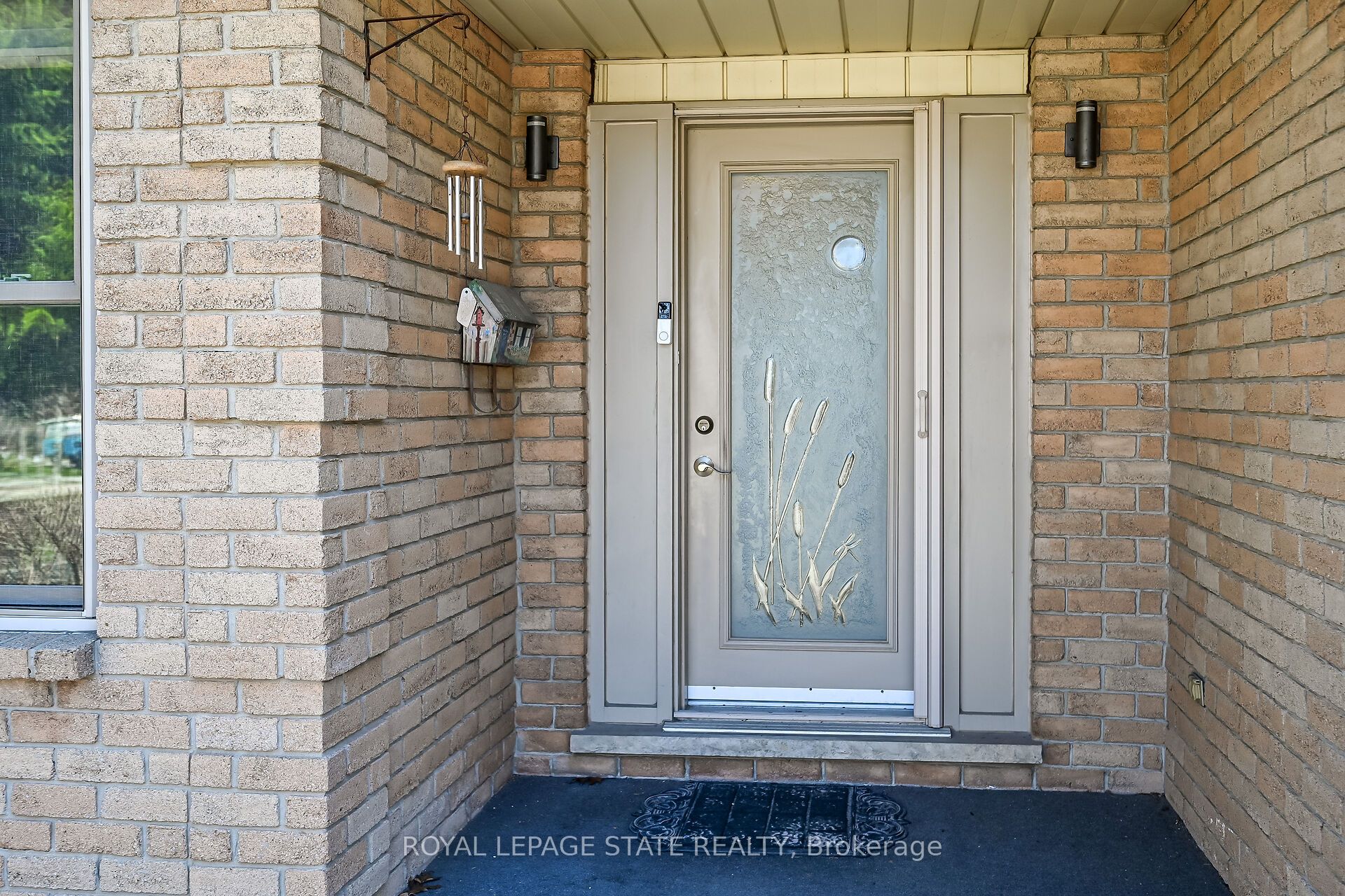 621 Tomahawk Crescent, Hamilton, ON L9G 3T4 photo 3