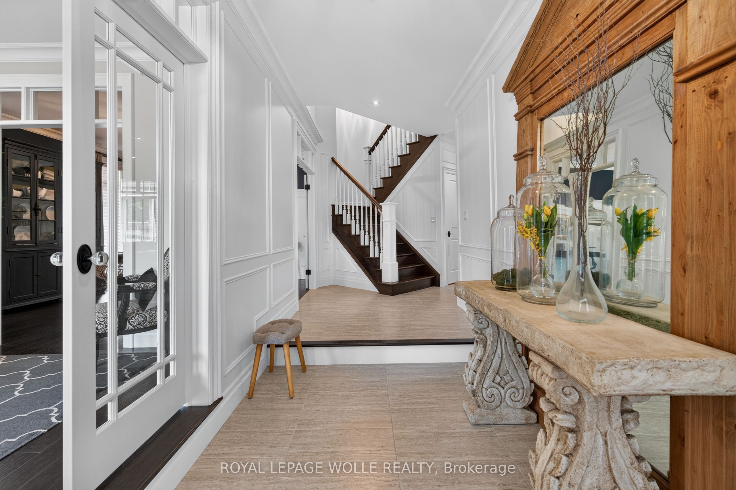 543 Werni Court, Waterloo, ON N2V 2S7 photo 2