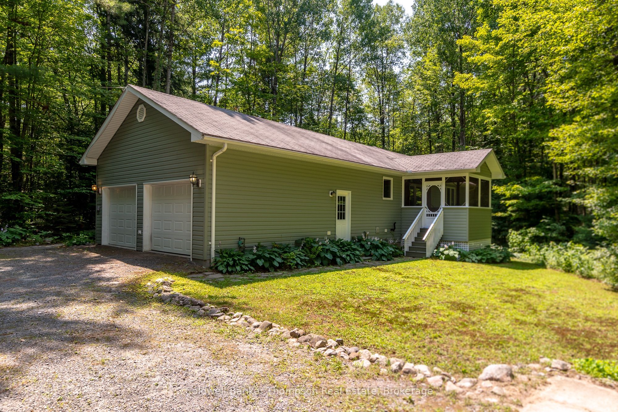 592 White House Road, Huntsville, ON P1H 2J3