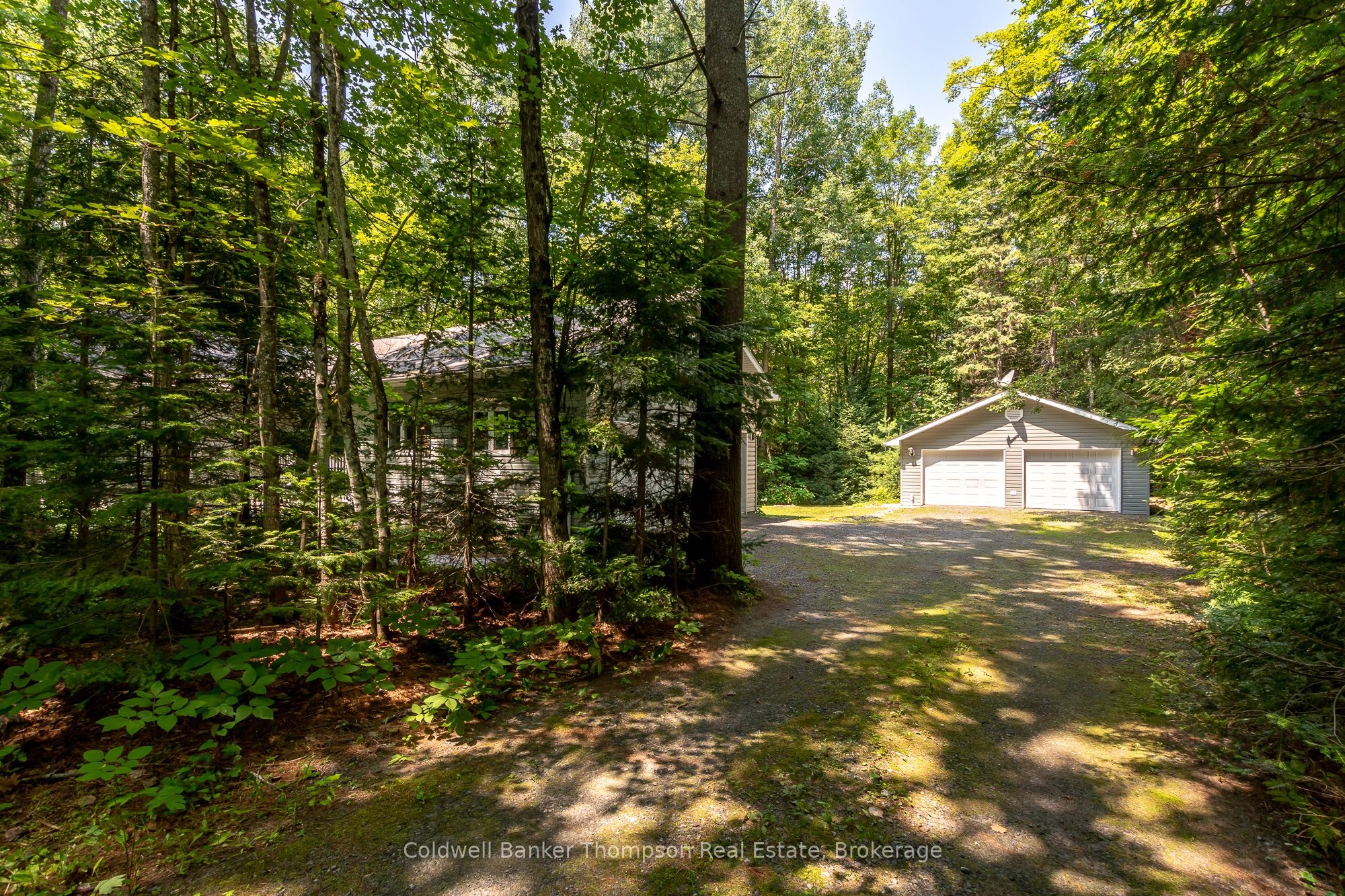 592 White House Road, Huntsville, ON P1H 2J3 photo 2