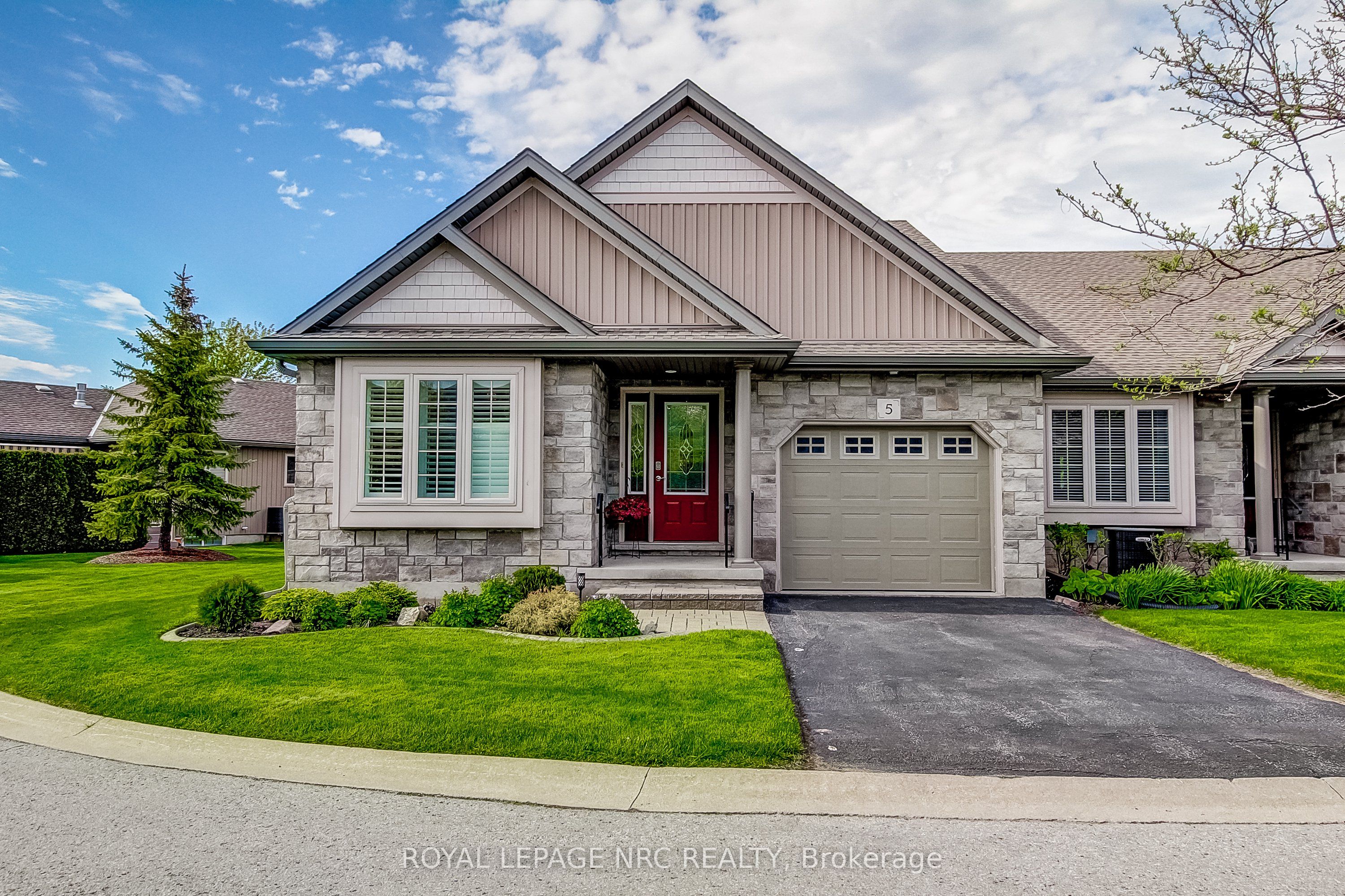 5 Rose Glen Crescent, Niagara-on-the-Lake, ON L0S 1J0