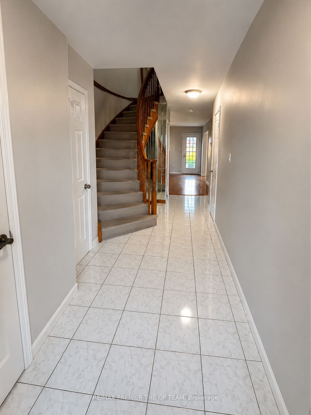 255 Mount Albion Road 3, Hamilton, ON L8K 6P7 photo 3