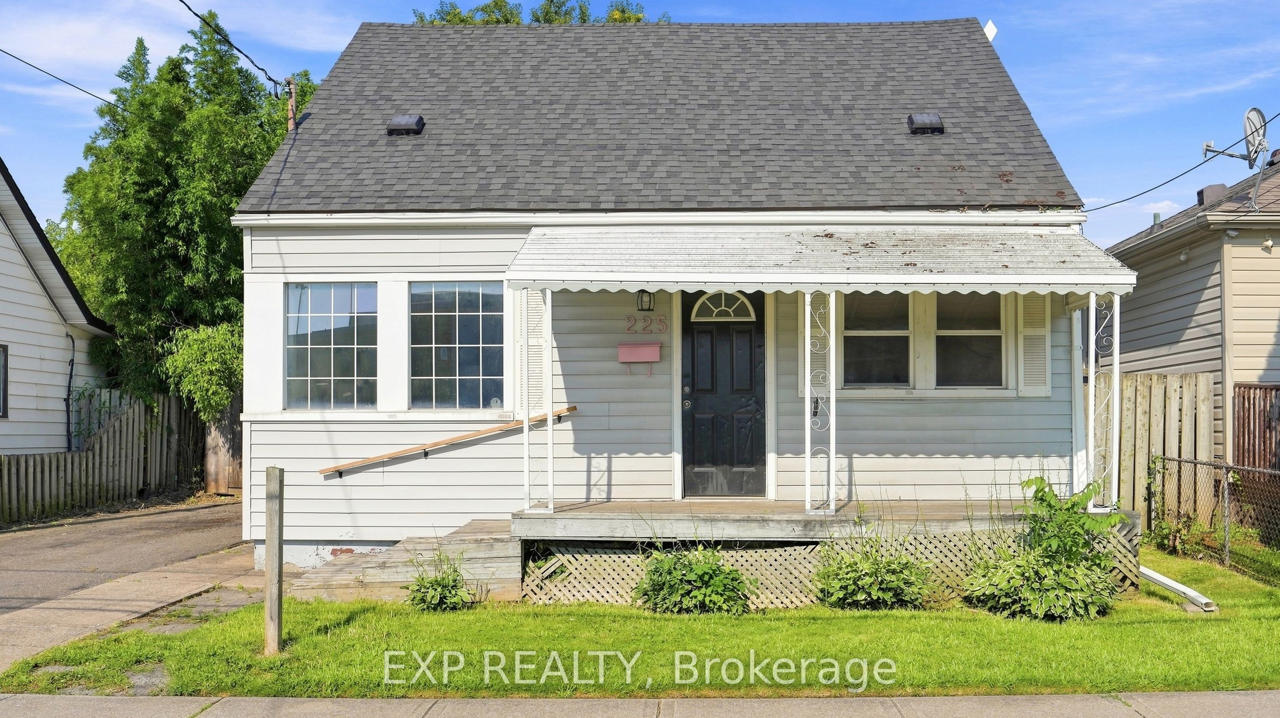 225 Grantham Avenue, St. Catharines, ON L2M 4Z2 photo 2