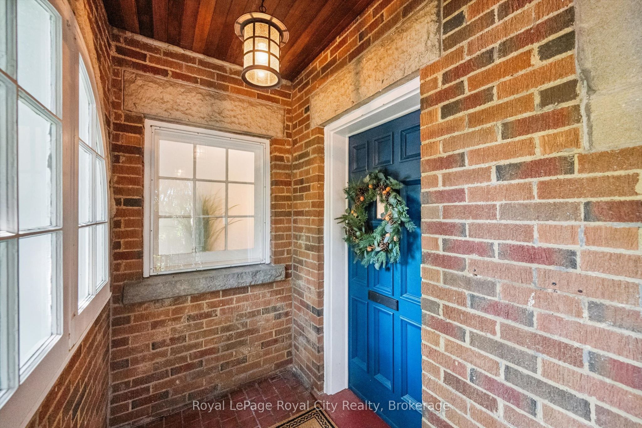 1 Barber Avenue, Guelph, ON N1H 5E6 photo 3