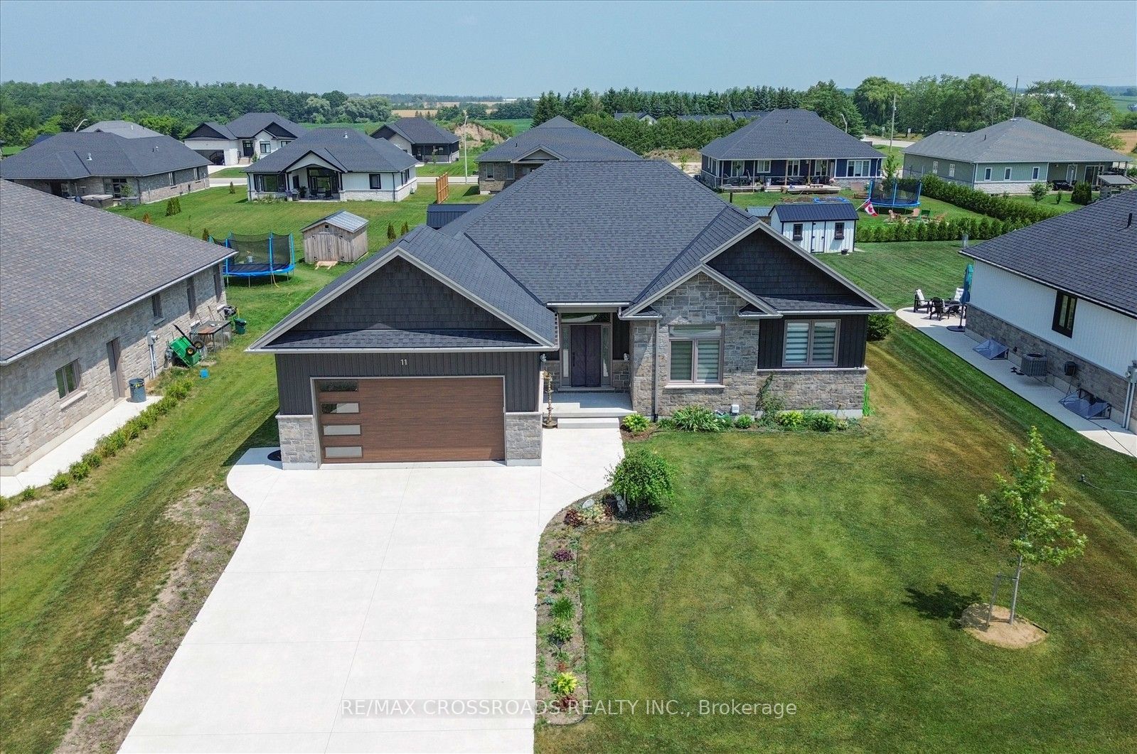 11 Mctavish Crescent, Huron-Kinloss, ON N0G 2R0