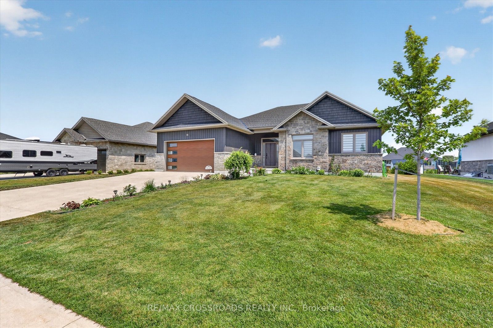 11 Mctavish Crescent, Huron-Kinloss, ON N0G 2R0 photo 4