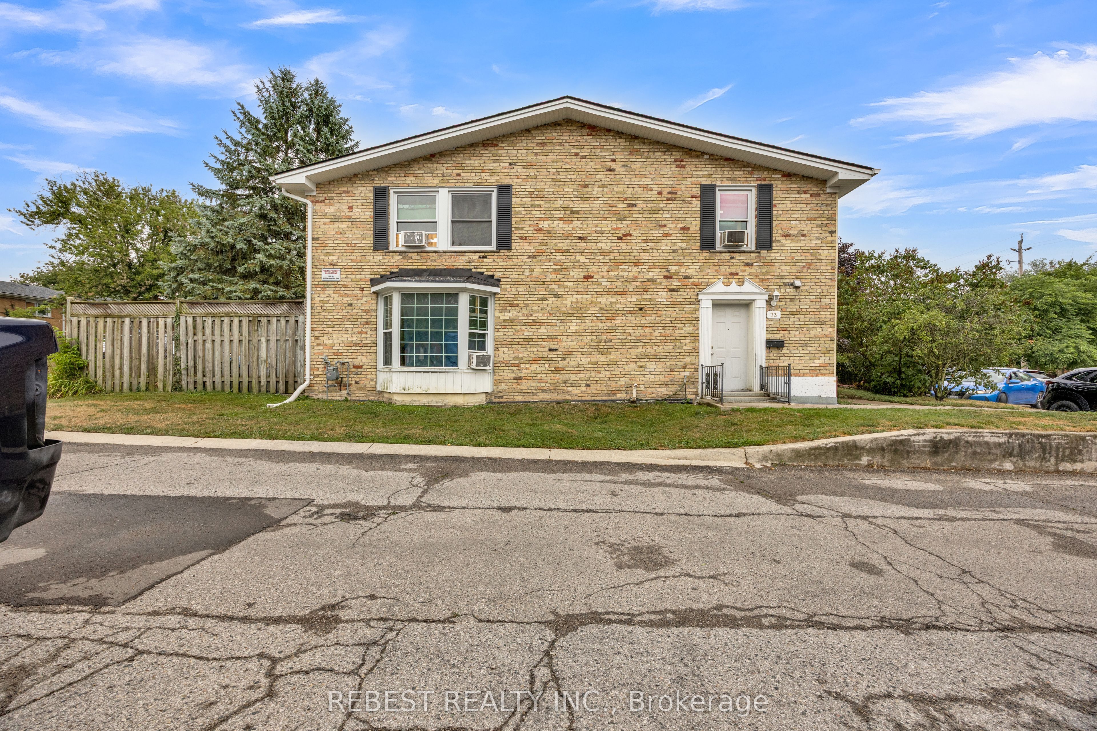 73 Arbour Glen Crescent 1, London East, ON N5Y 1Z9 photo 2