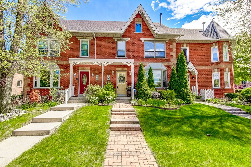 4 Edgewater Drive, Hamilton, ON L8E 4Z3