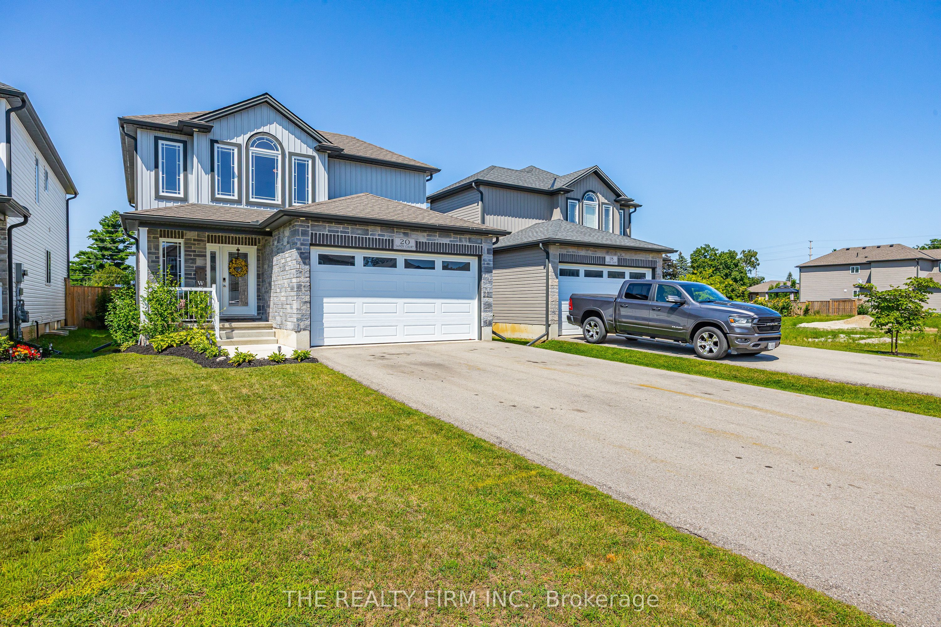 20 Sandy Court, Tillsonburg, ON N4G 0H6 photo 2