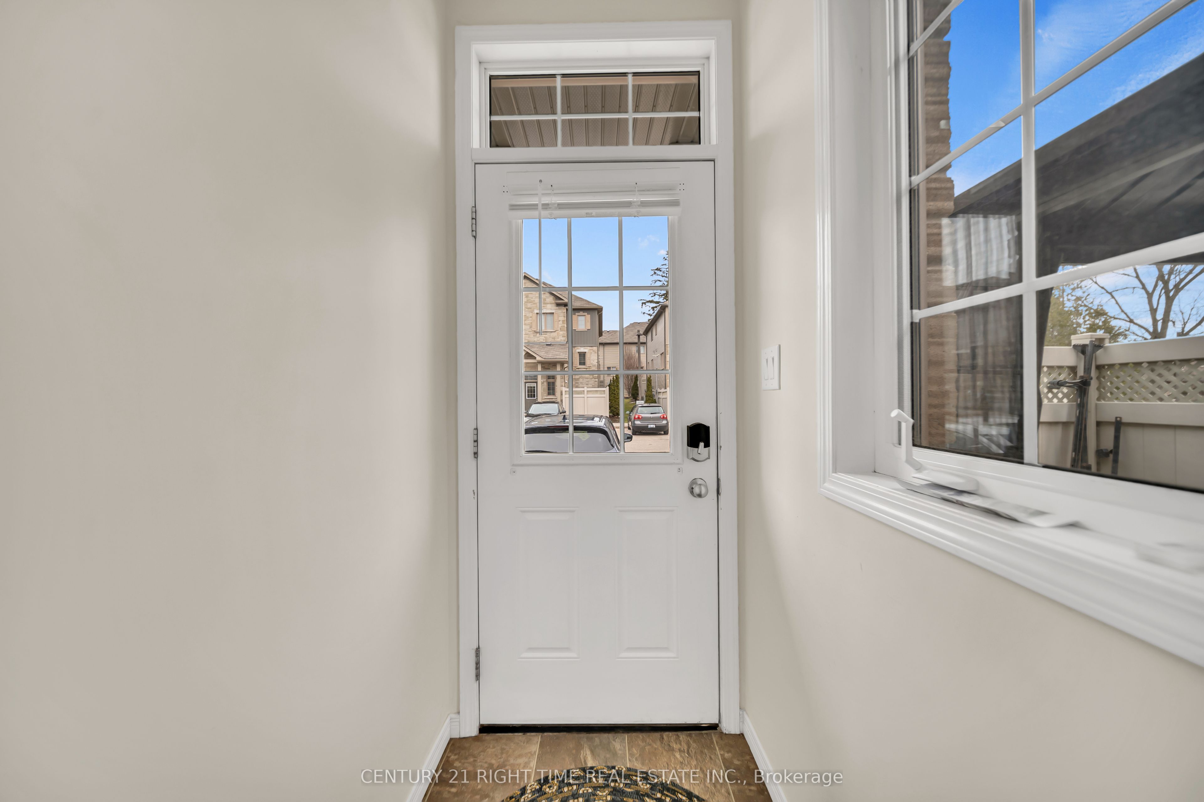 931 Glasgow Street E 14A, Kitchener, ON N2N 0B6 photo 3