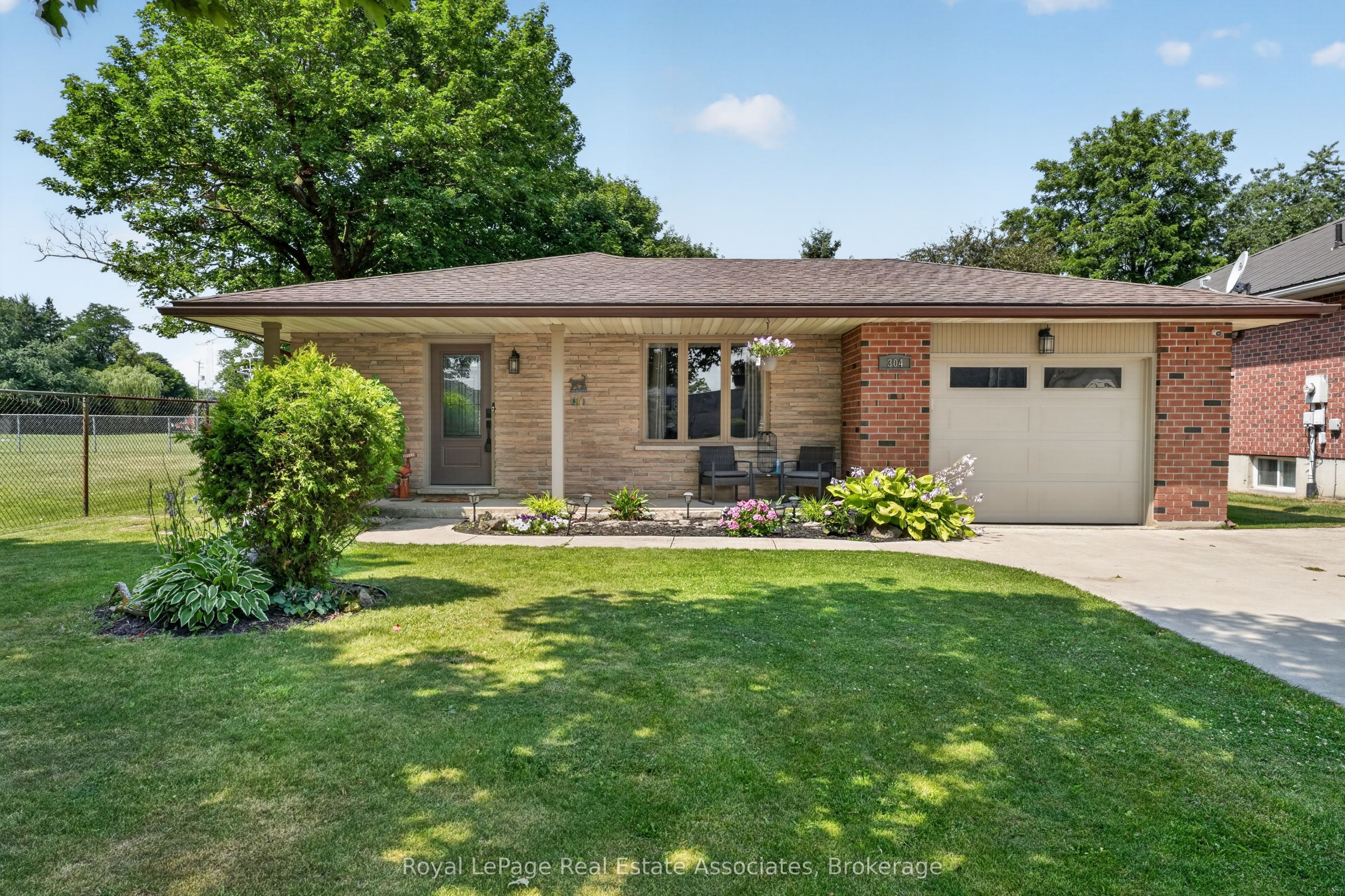 304 ELIZA Street, Wellington North, ON N0G 1A0