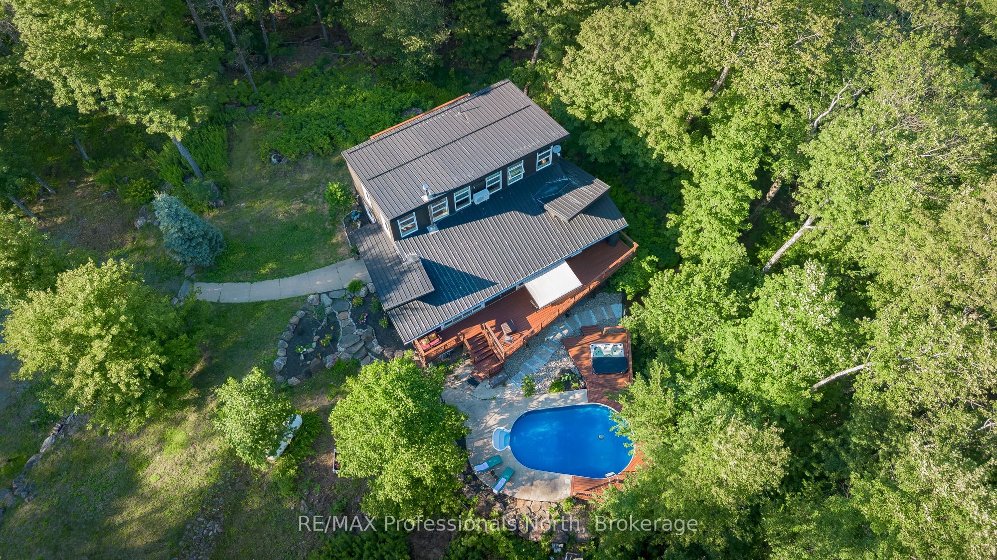 1756 Brunel Road, Huntsville, ON P1H 2J3 photo 2