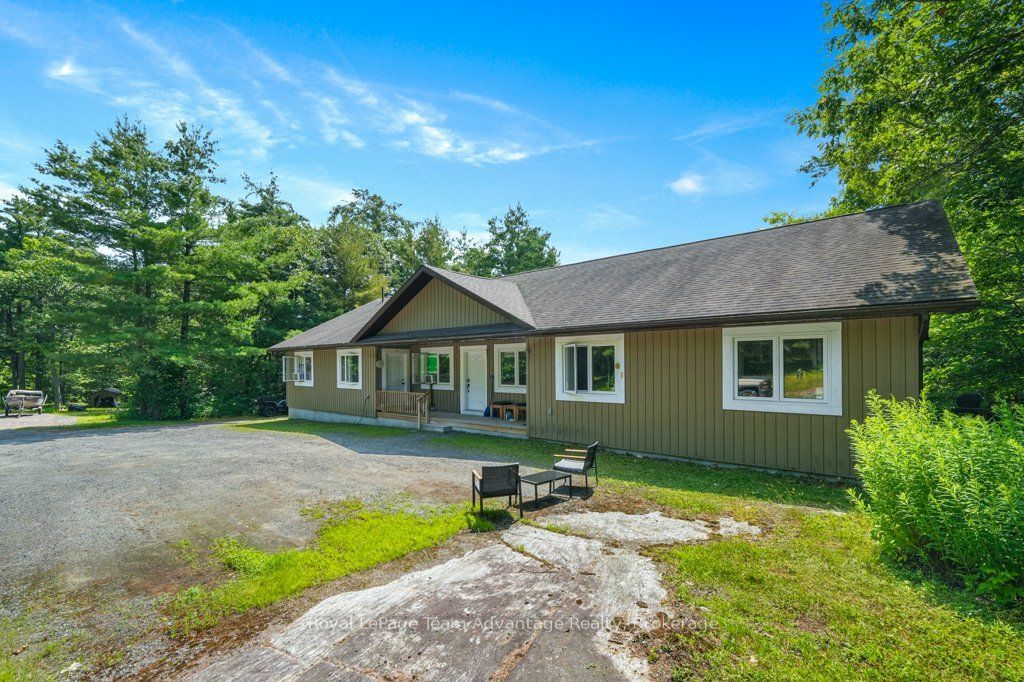 30 Hanna Road, Parry Sound, ON P2A 1R2 photo 2