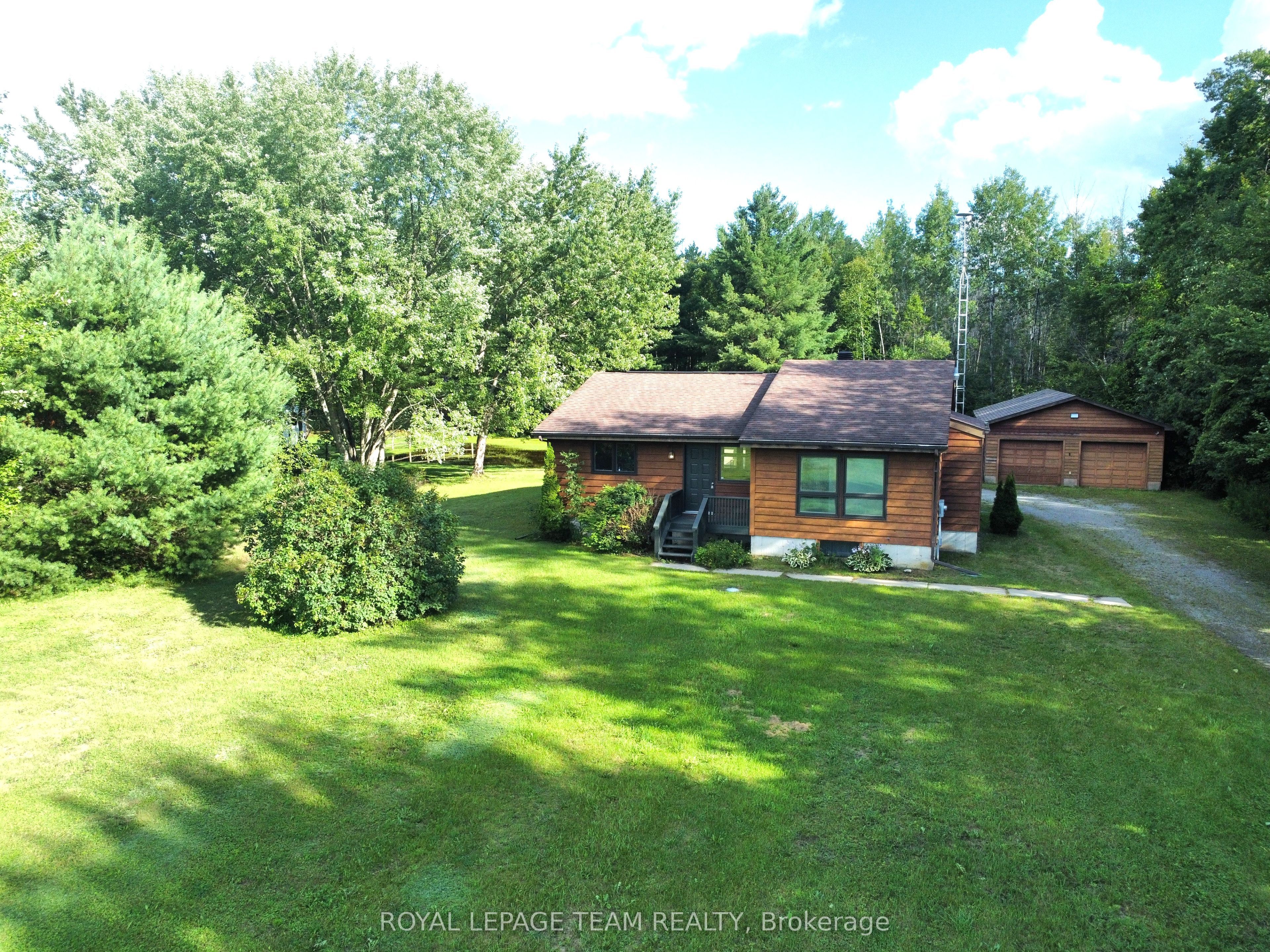 1921 Hyndman Road N, Edwardsburgh/Cardinal, ON K0E 1X0