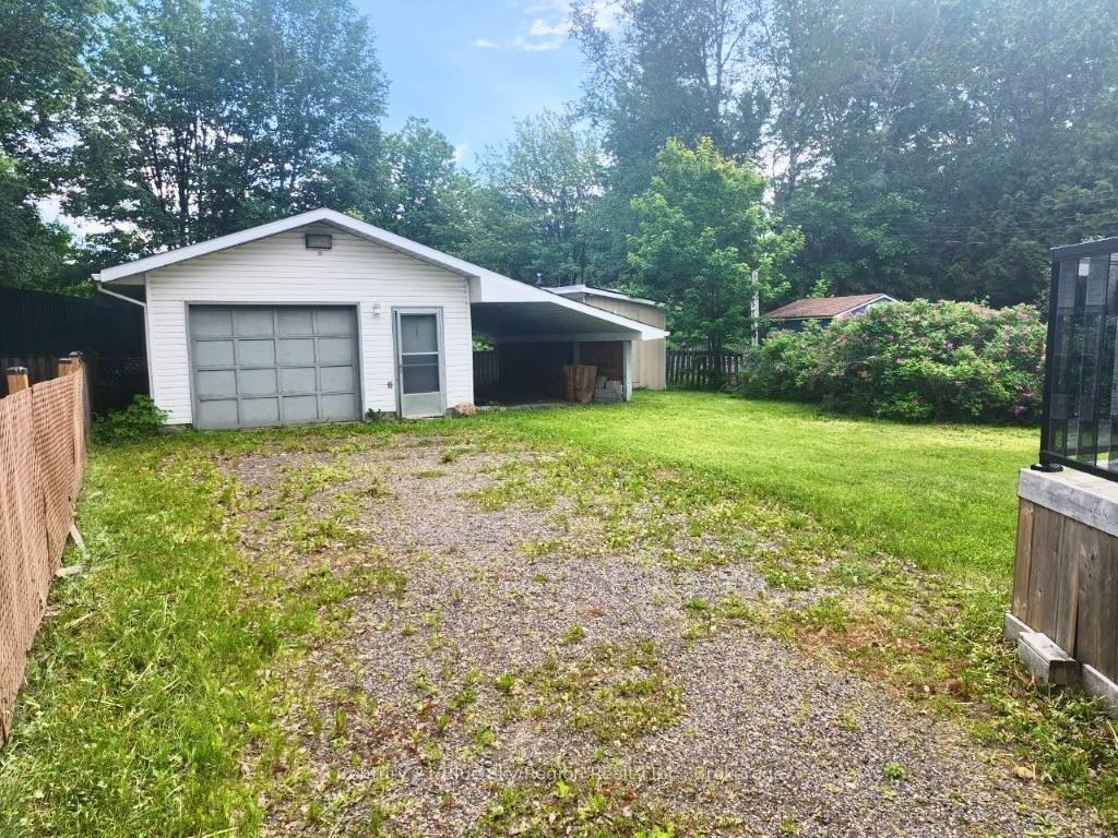 677 Tackaberry Drive, North Bay, ON P1B 8R1 photo 4