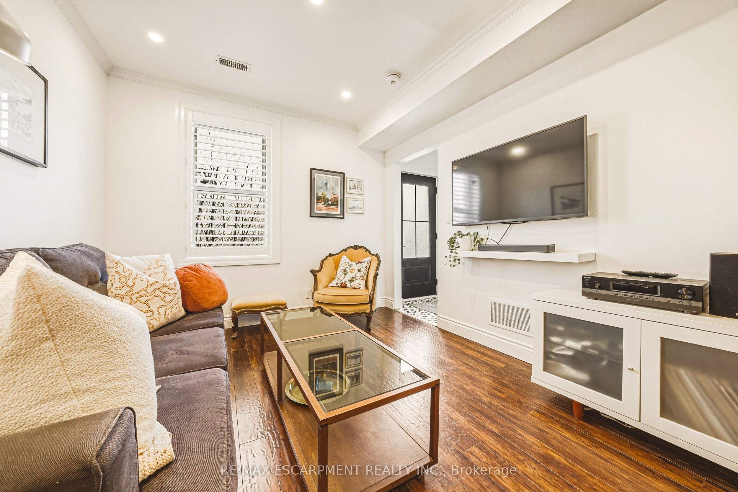 153 Elgin Street, Hamilton, ON L8L 4Y1 photo 5