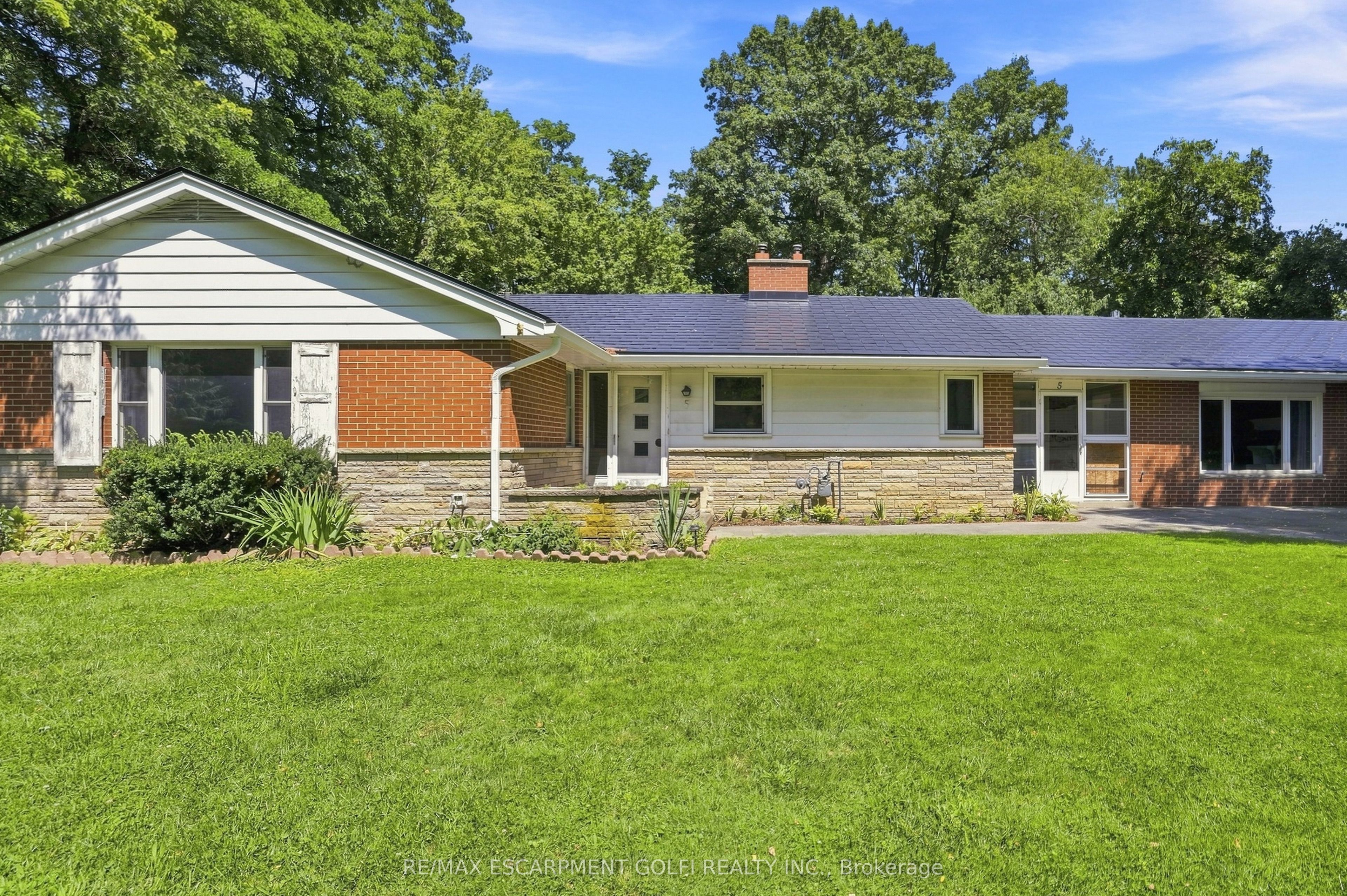 5 Hatfield Place, Hamilton, ON L9H 4J7 photo 2
