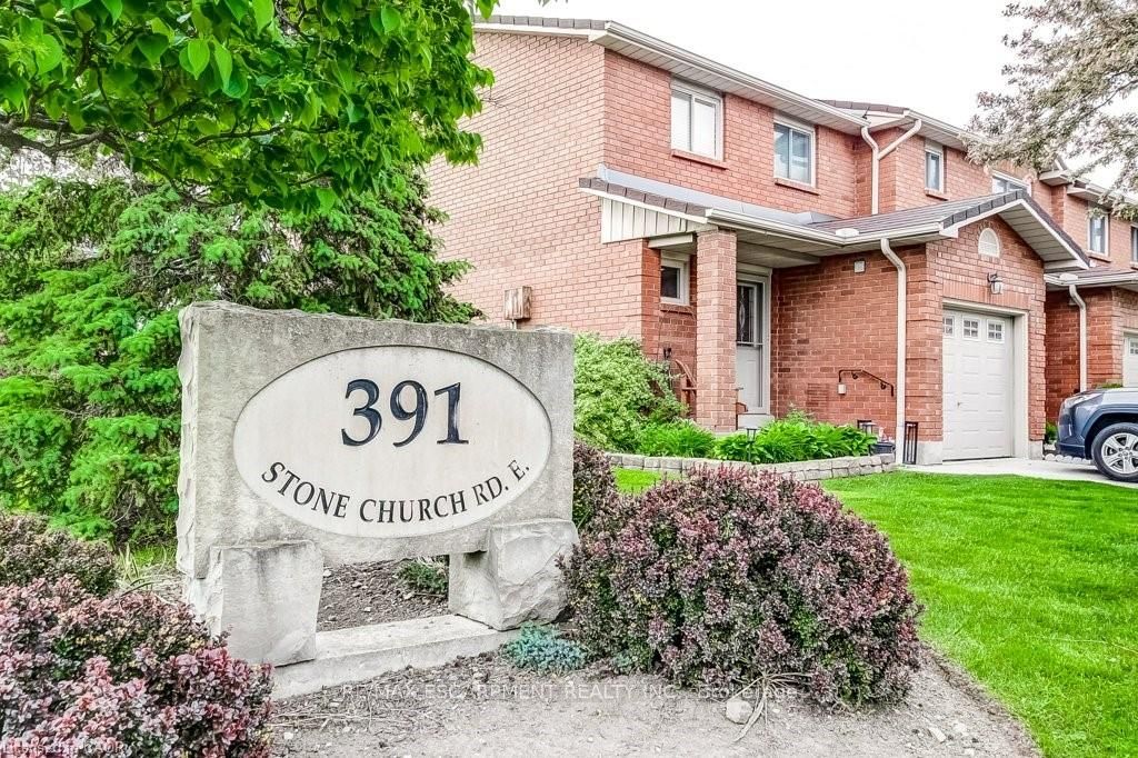 391 STONE CHURCH Road E 22, Hamilton, ON L9B 2H2 photo 2