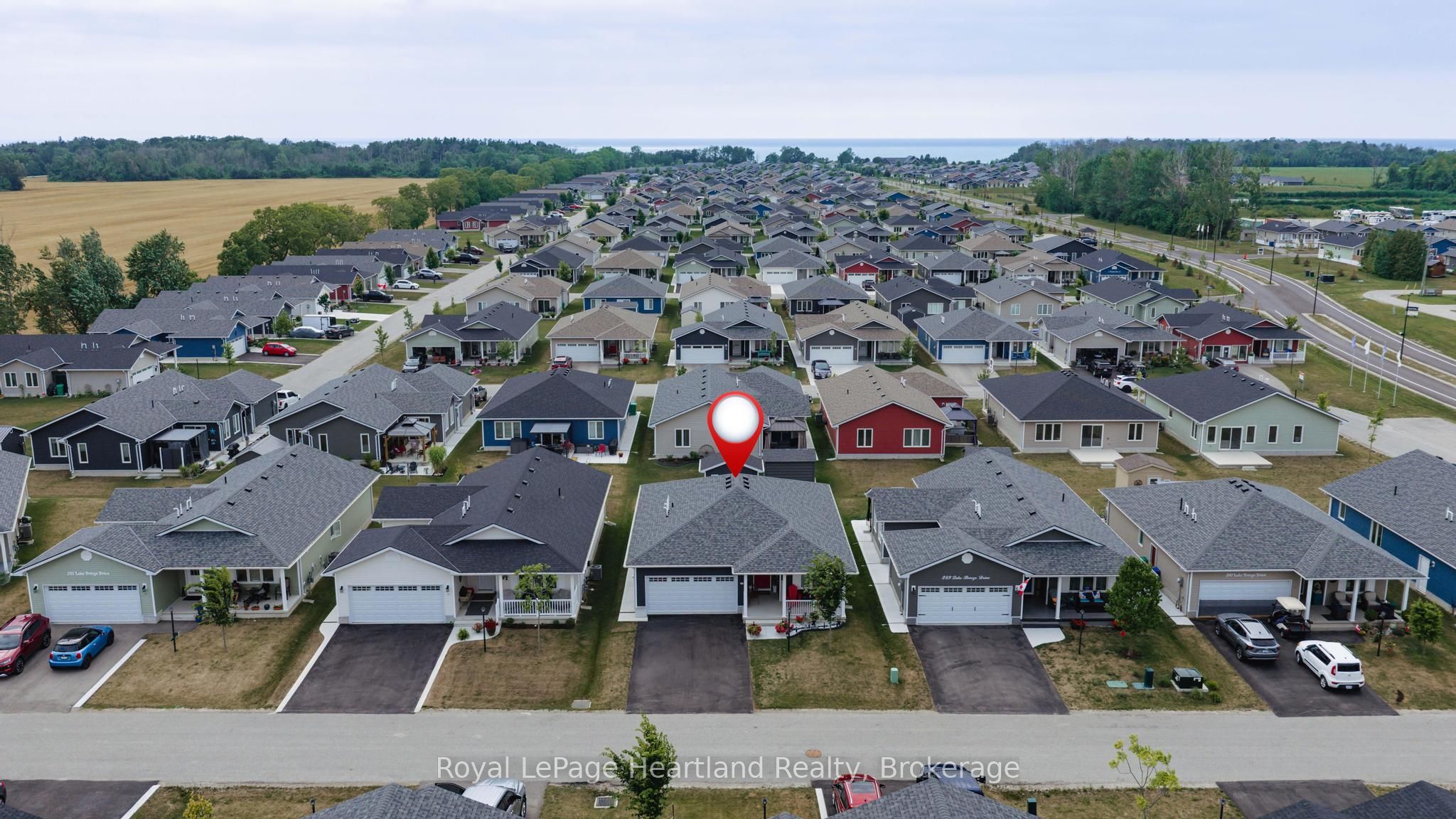 251 Lakebreeze Drive, Ashfield-Colborne-Wawanosh, ON N7A 0B9 photo 2