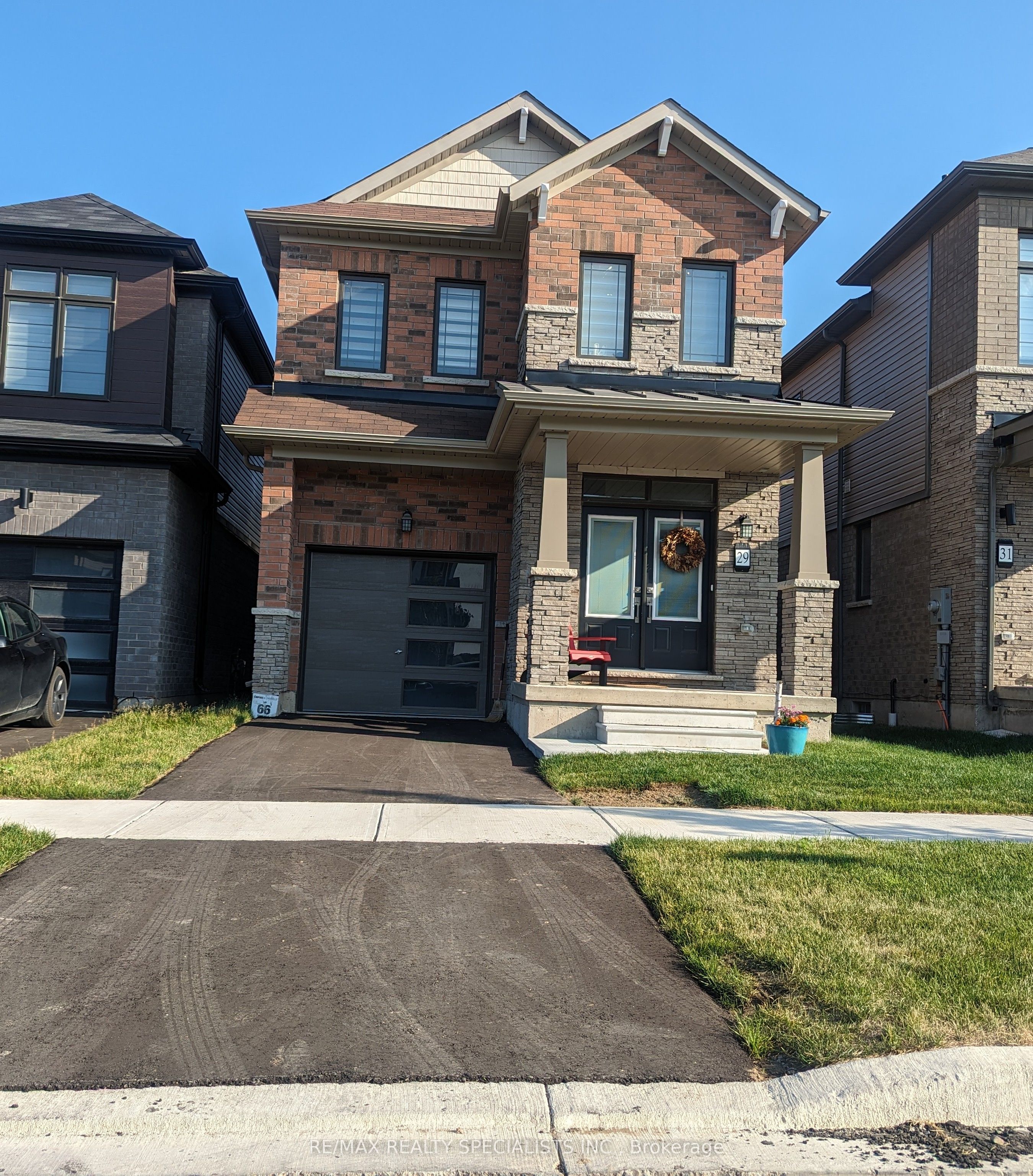29 Gunn Avenue, Brantford, ON N3T 0V3