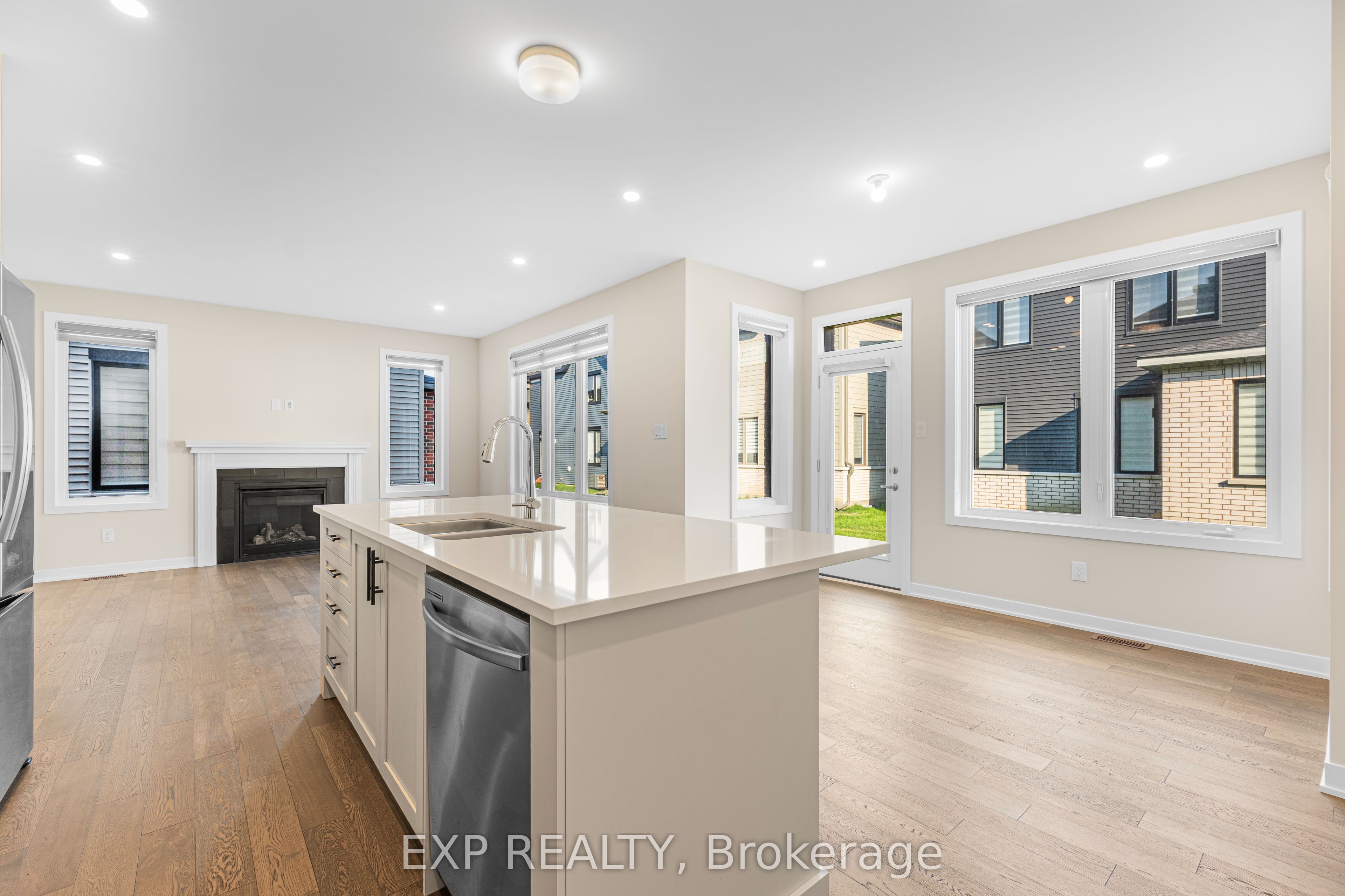 345 Peninsula Road, Barrhaven, ON K2J 7L9 photo 5