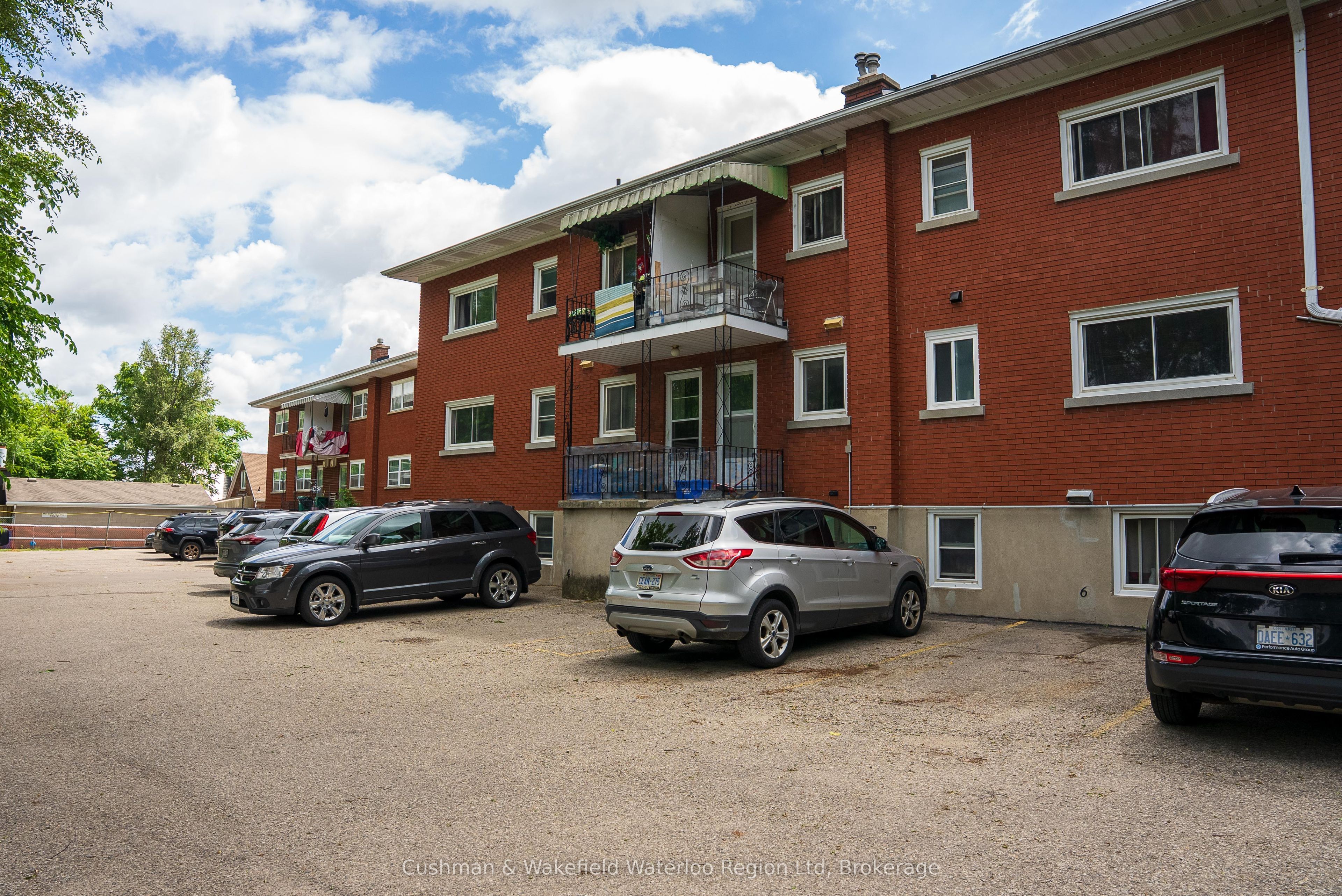 282 Ottawa Street S, Kitchener, ON N2G 3T6 photo 5