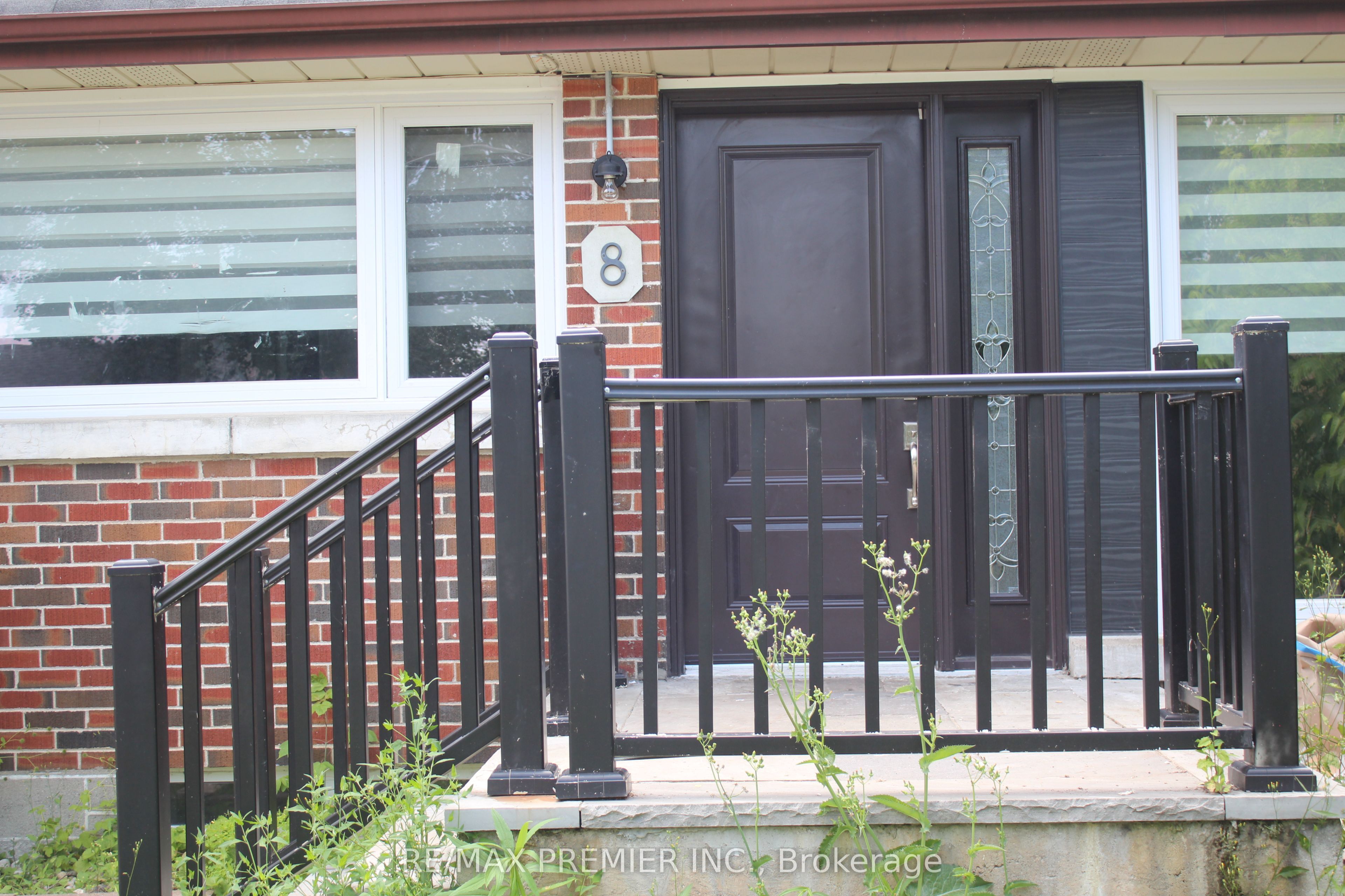 8 Marlborough Road Main FL, Guelph, ON N1E 3X2 photo 5