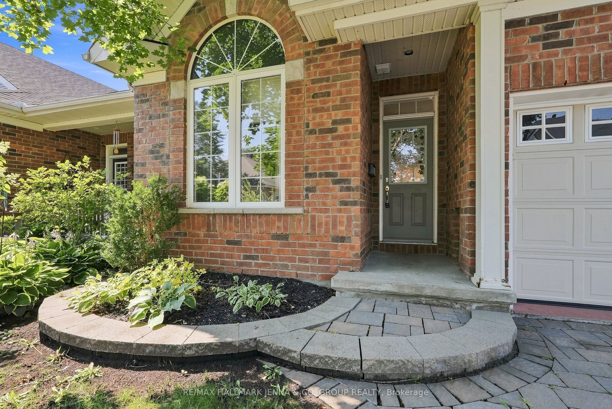 110 Heathercrest Private, Barrhaven, ON K2J 5E6 photo 2