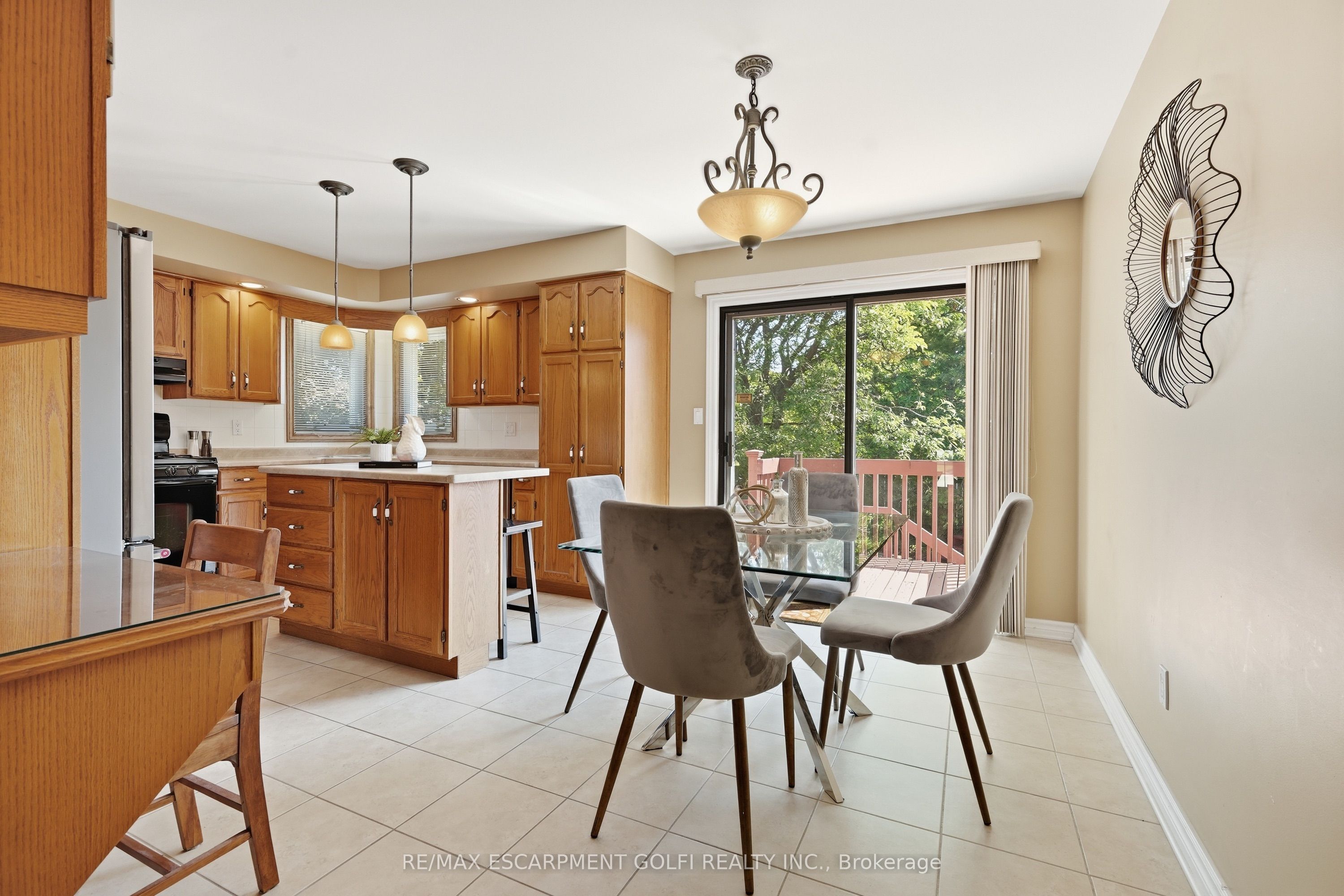 177 Northwood Drive, Welland, ON L3C 6V8 photo 4