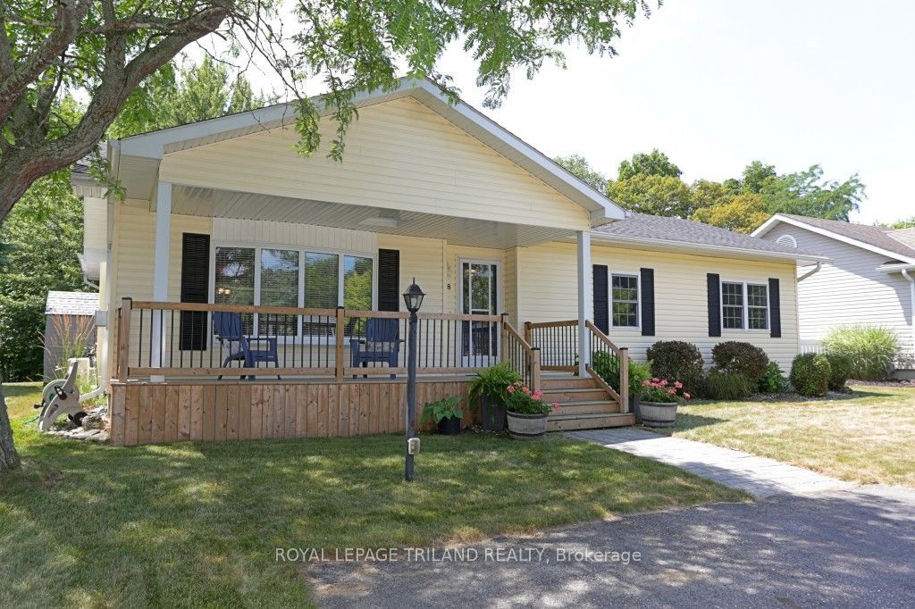 348 Shannon Boulevard, South Huron, ON N0M 1T0