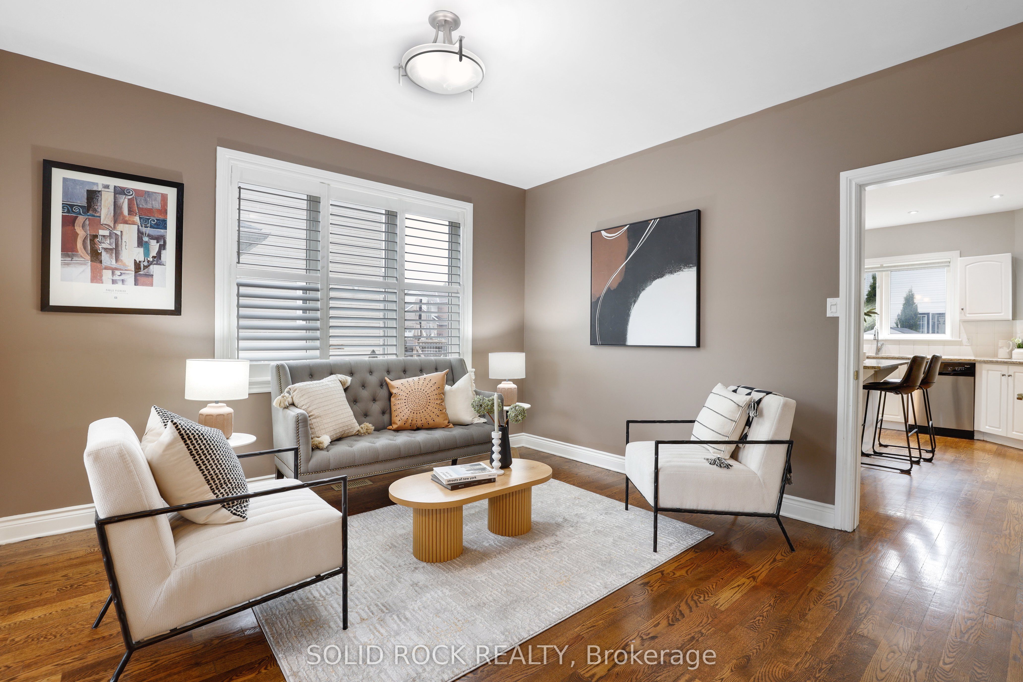 45 Basswood Avenue, Stittsville - Munster - Richmond, ON K2S 1X3 photo 3