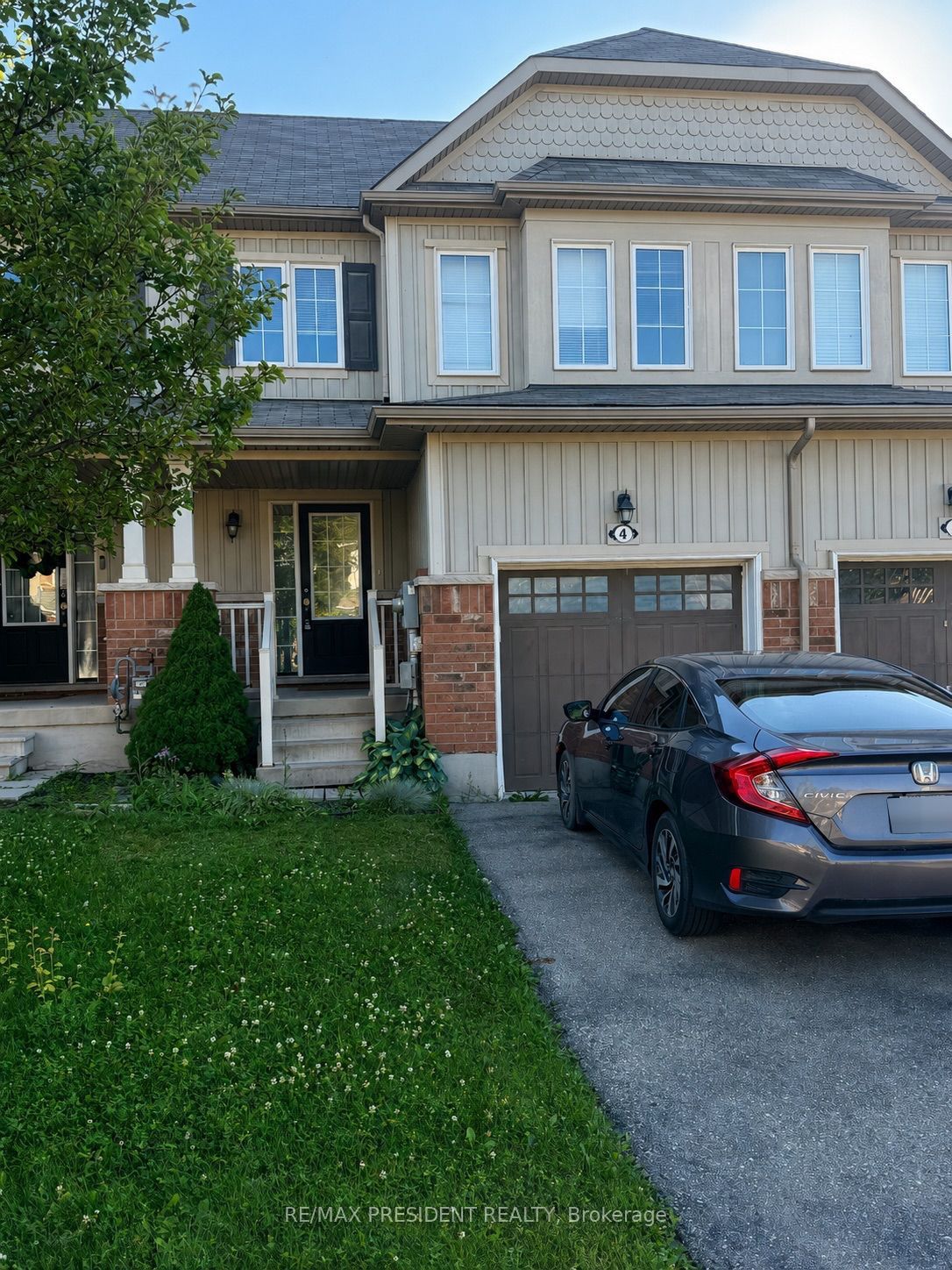 4 Avedisian Street, Brantford, ON N3T 0G8 photo 2