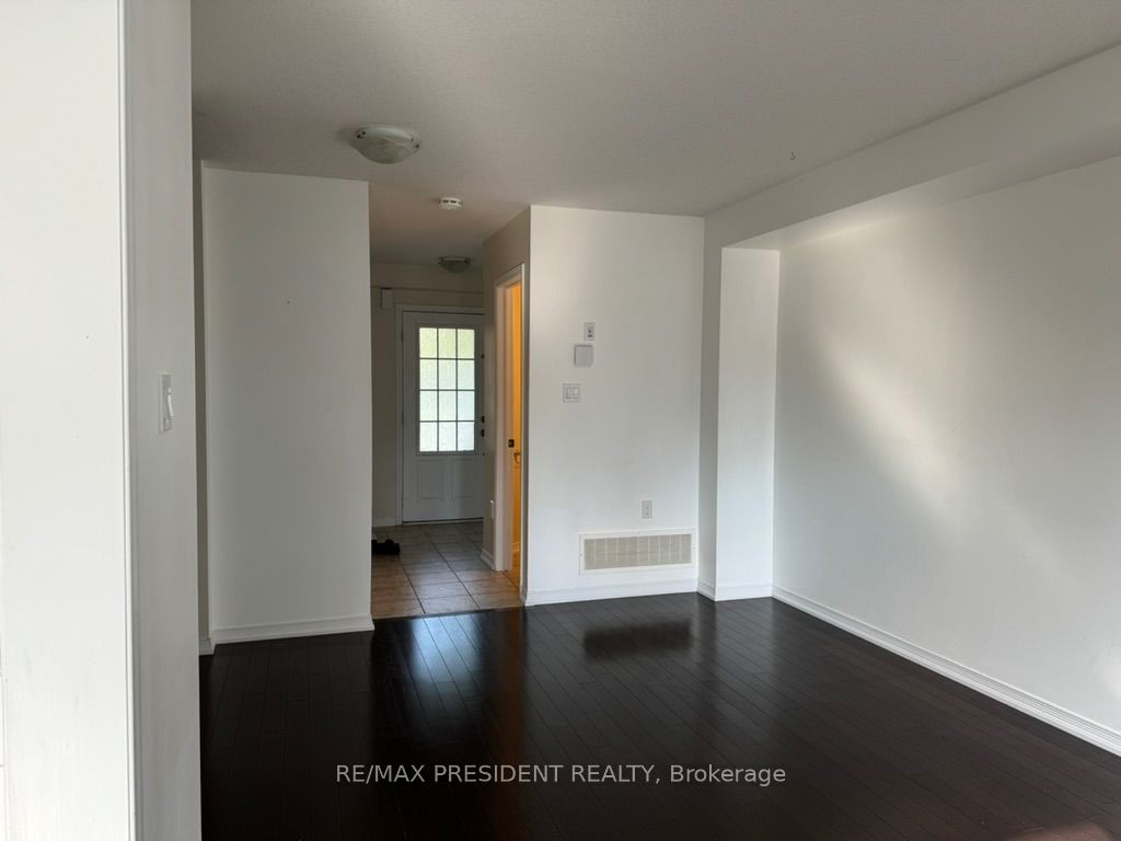4 Avedisian Street, Brantford, ON N3T 0G8 photo 5