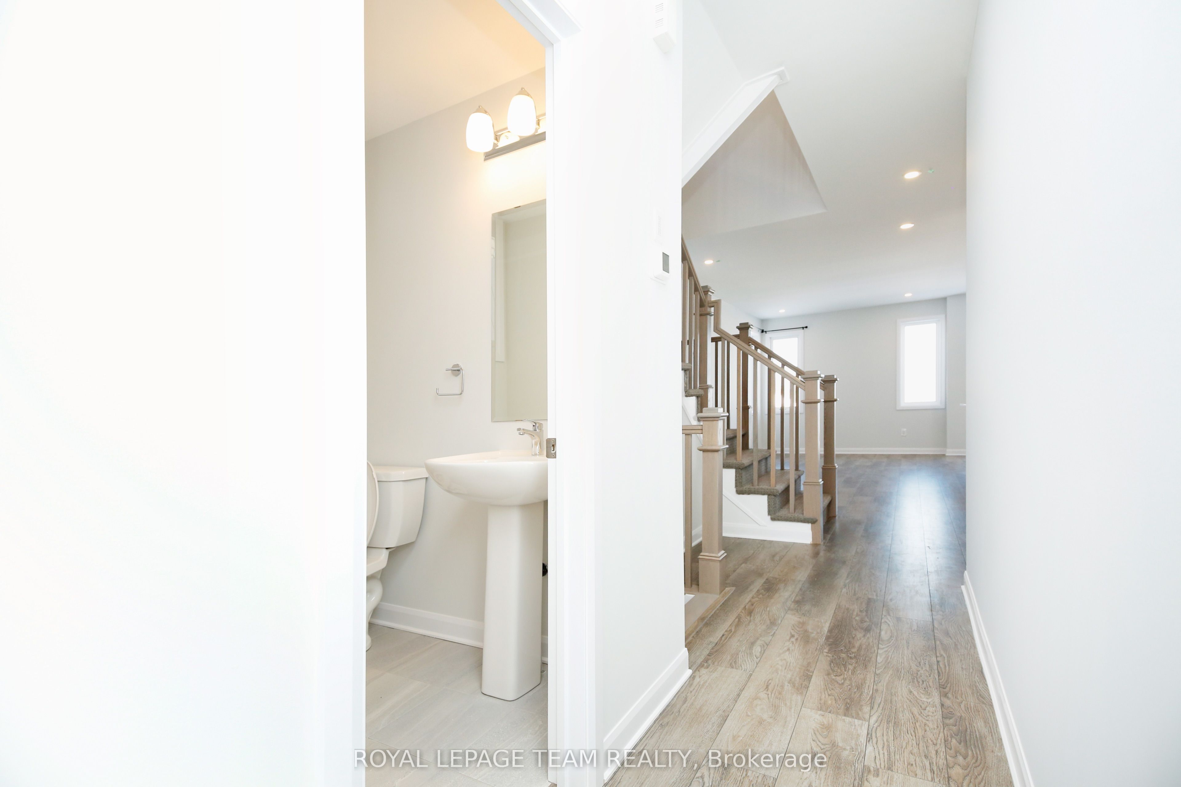 645 Hamsa Street, Barrhaven, ON K2J 6Z7 photo 4