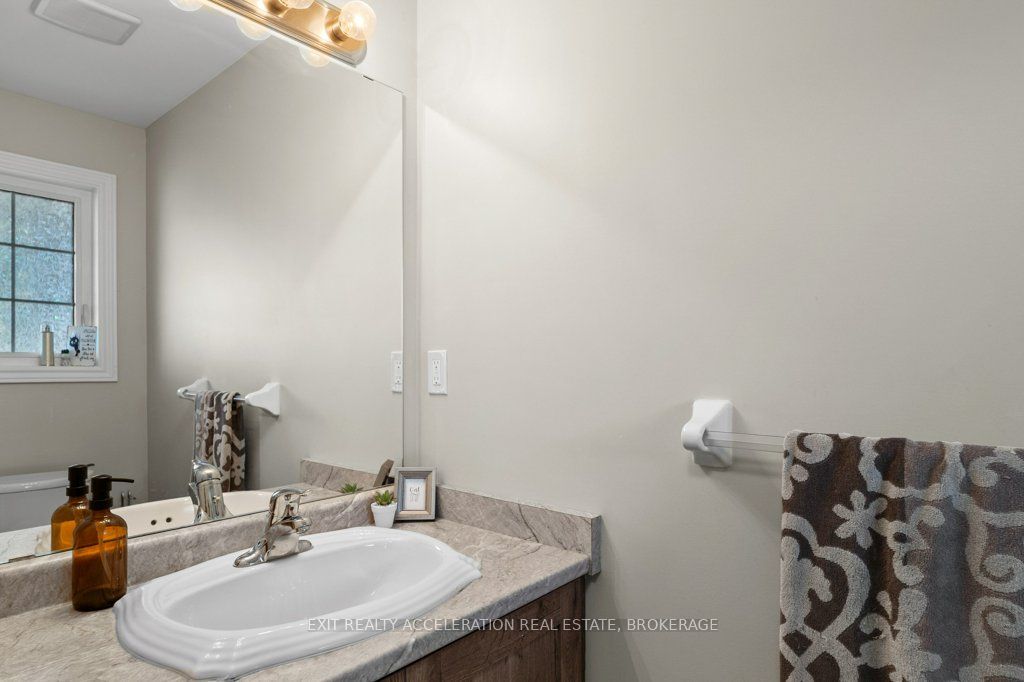 114 Kanvers Way, Greater Napanee, ON K7R 3K8 photo 5