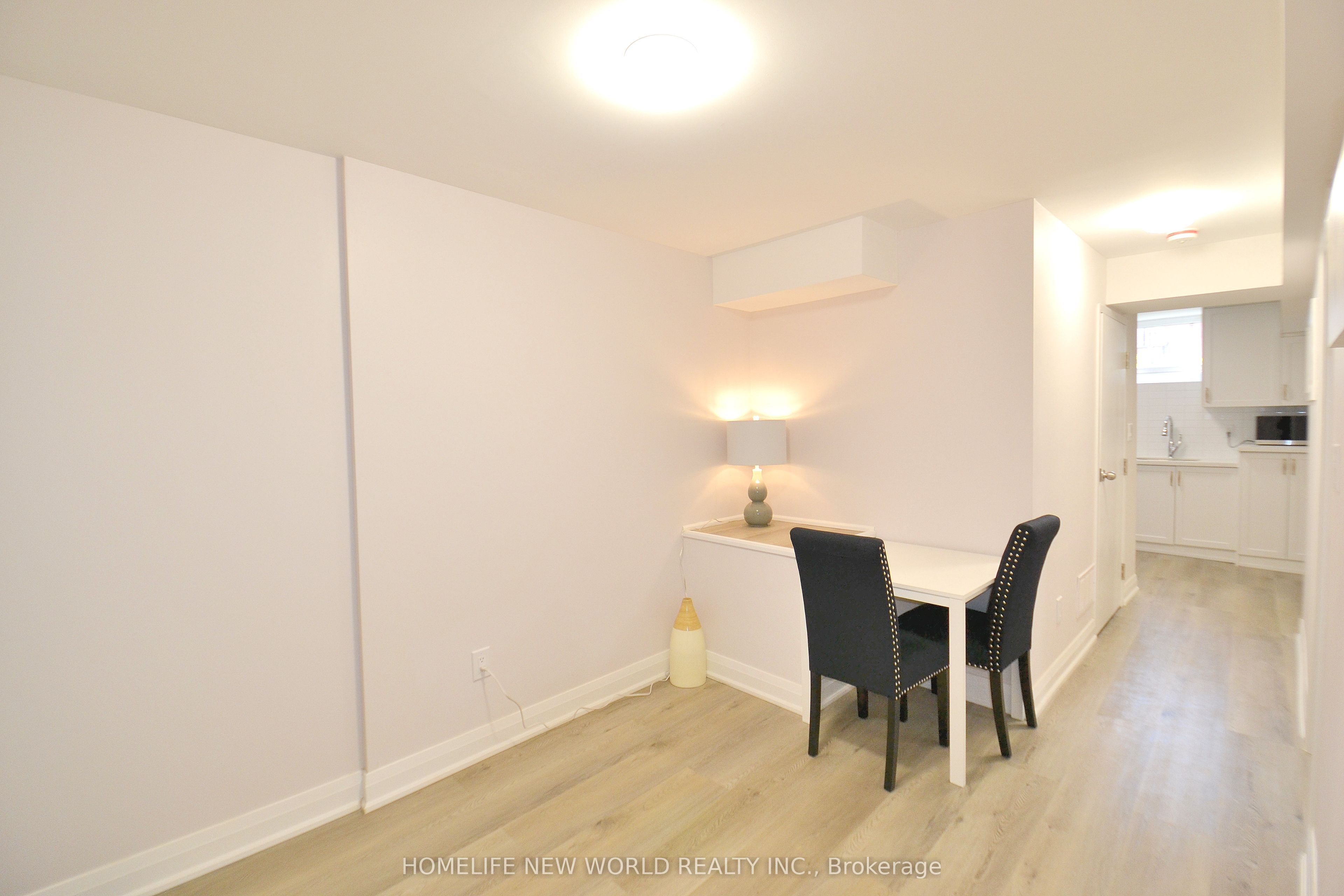 27 Nightingale Street Lower, Hamilton, ON L8L 1R5 photo 4