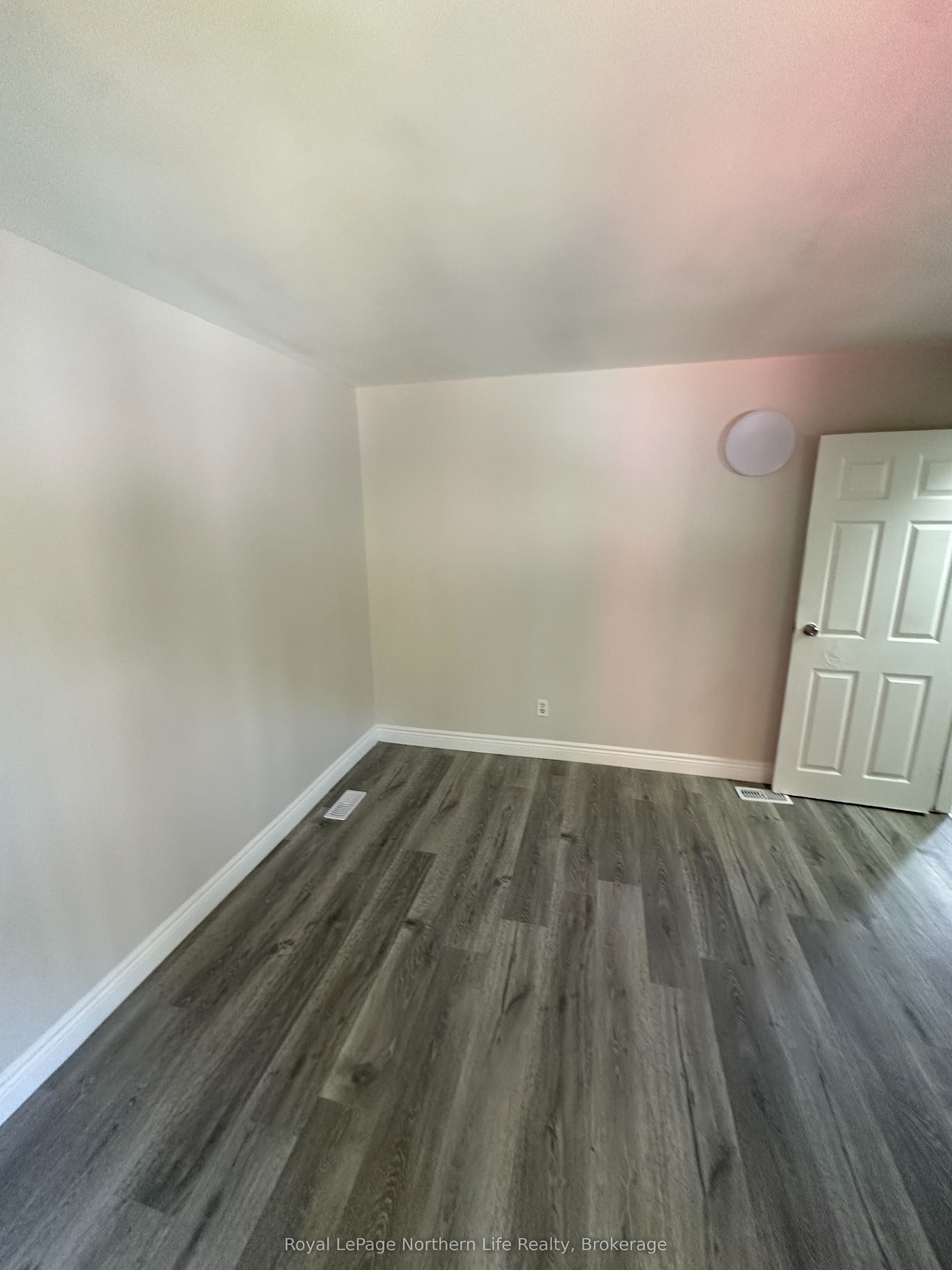 434 Worthington Street E 1, North Bay, ON P1B 1H5 photo 5