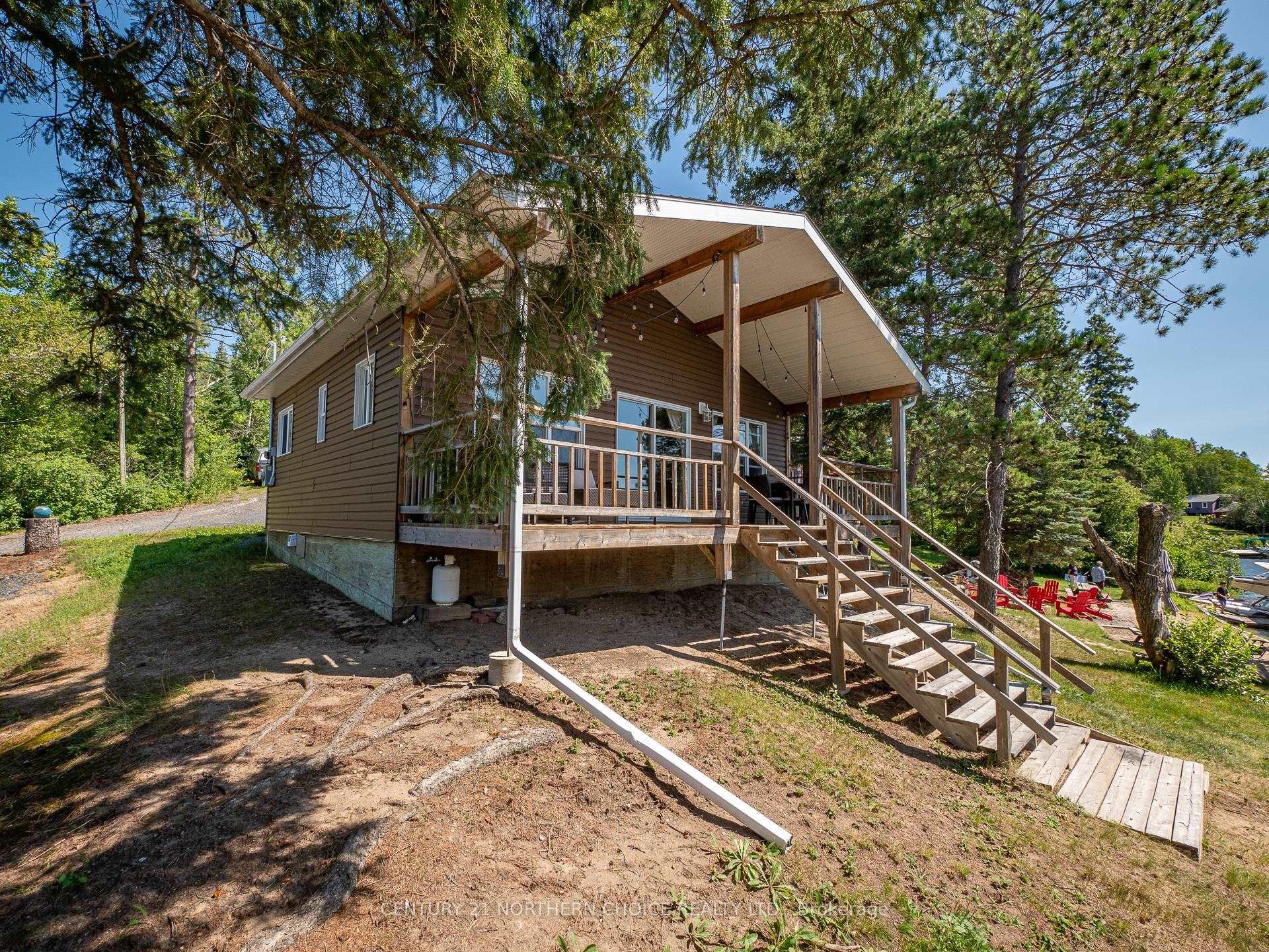 80 BAY POINT Road, Kenora, ON P0X 1H0