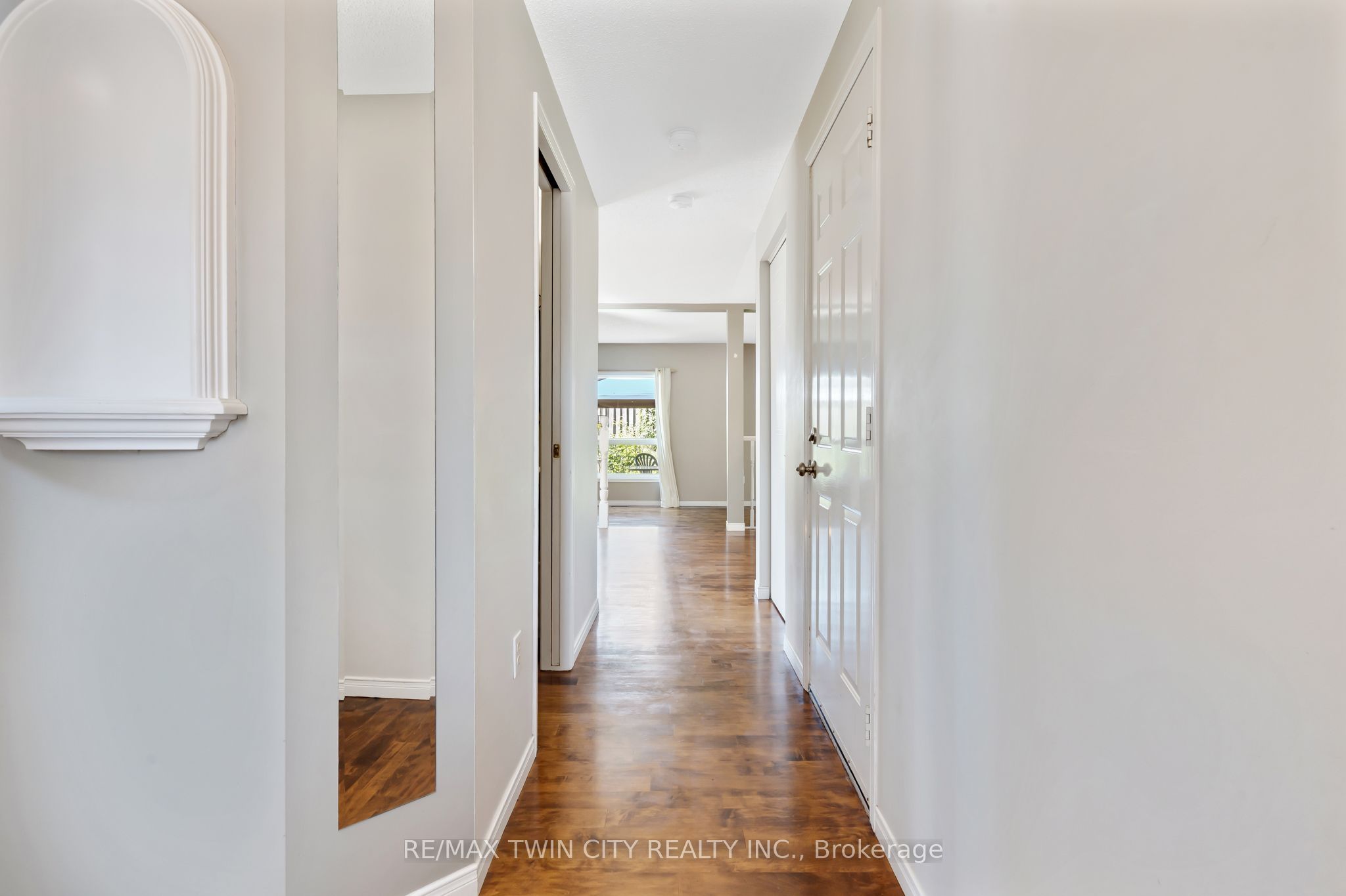 129 KOVAC Road, Cambridge, ON N1R 8K4 photo 4