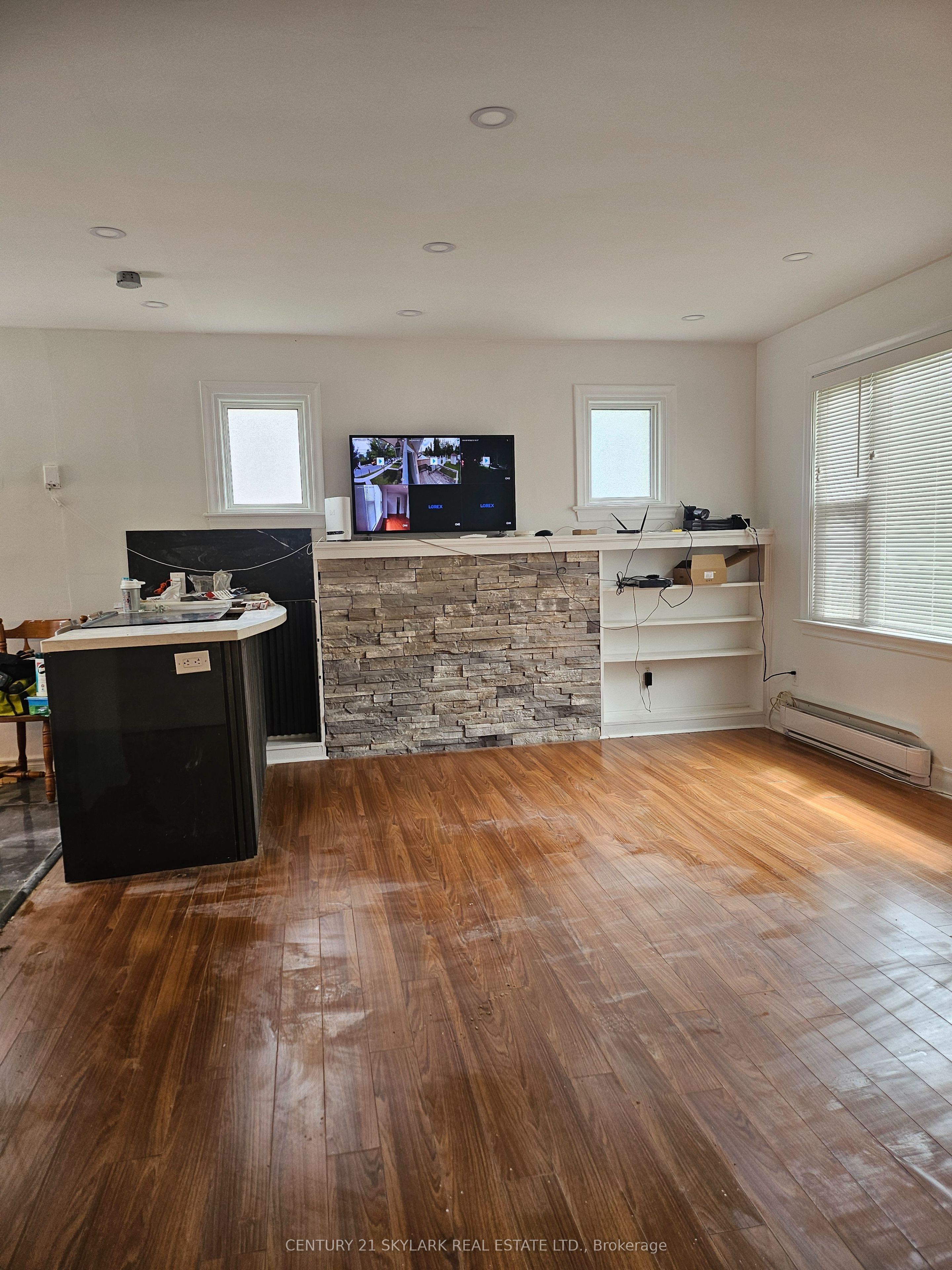 862 Armour Road, Peterborough, ON K9H 2A2