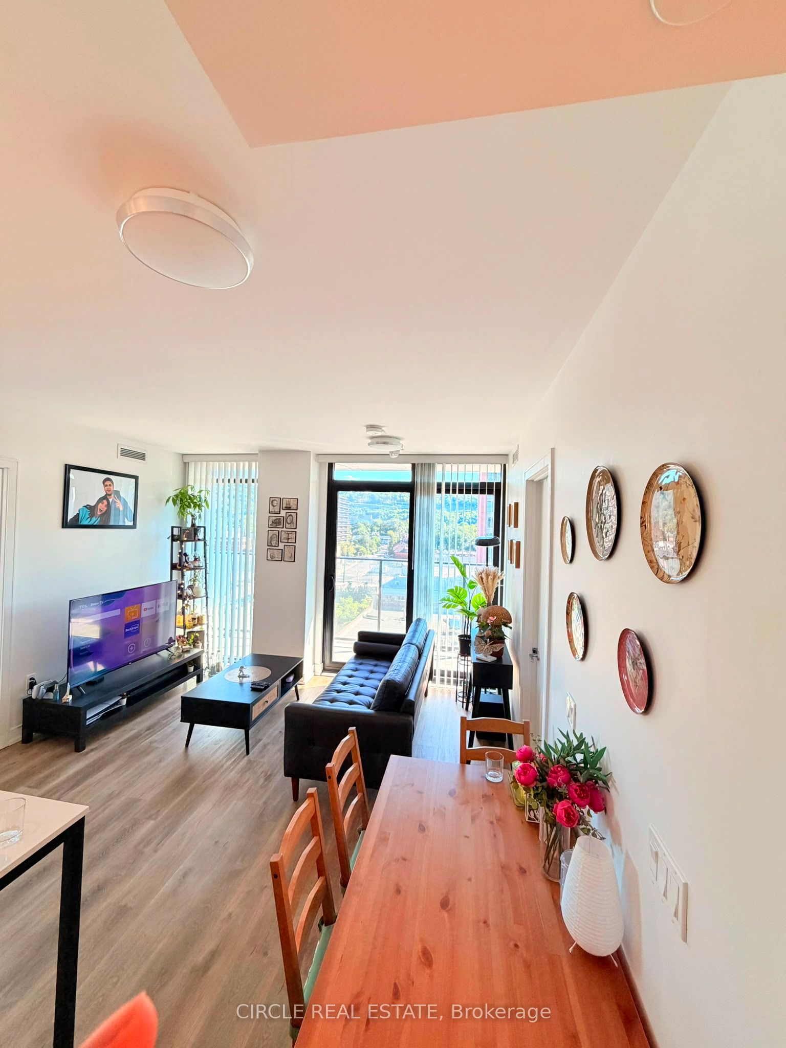 1 Jarvis Street 827, Hamilton, ON L8R 3J2 photo 3