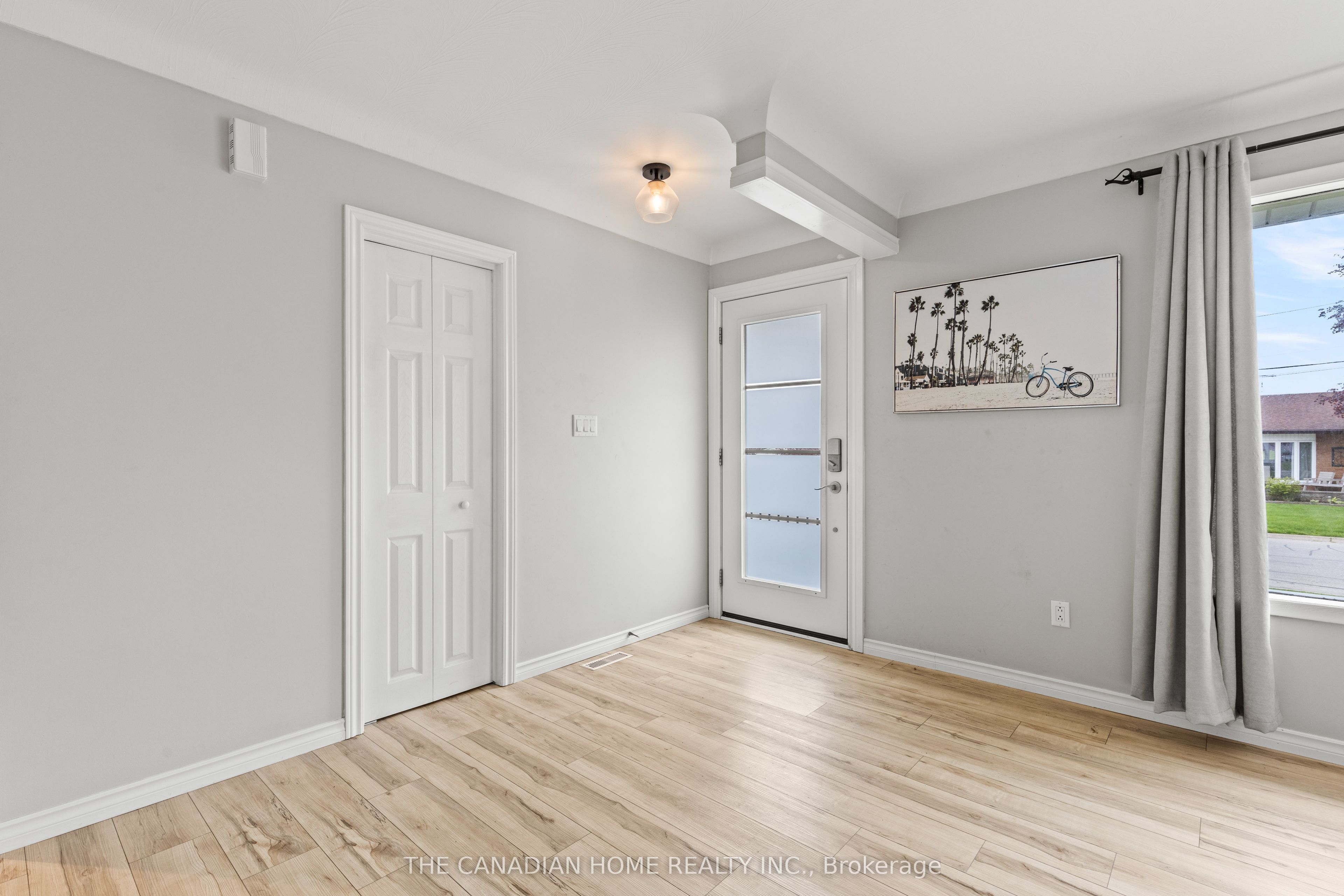 57 DEXTER Drive, Welland, ON L3C 4B7 photo 5