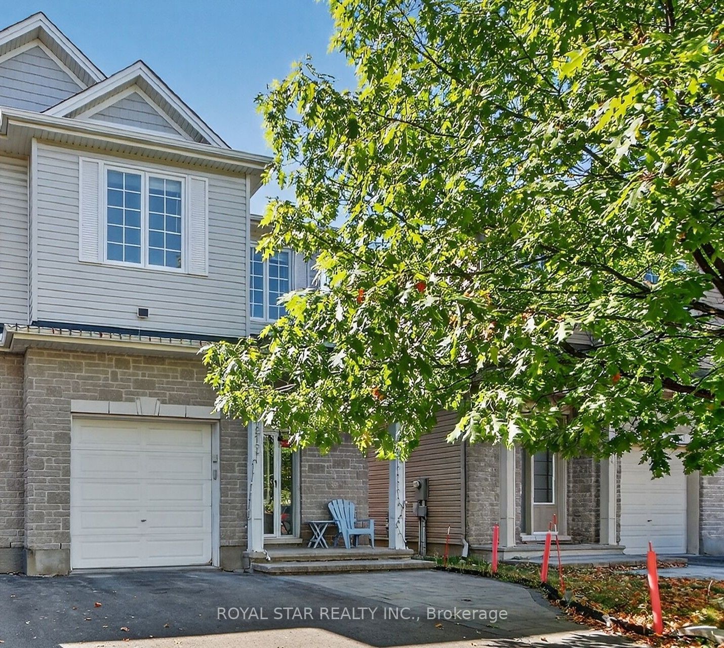 272 Broxburn Crescent, Barrhaven, ON K2J 0N8