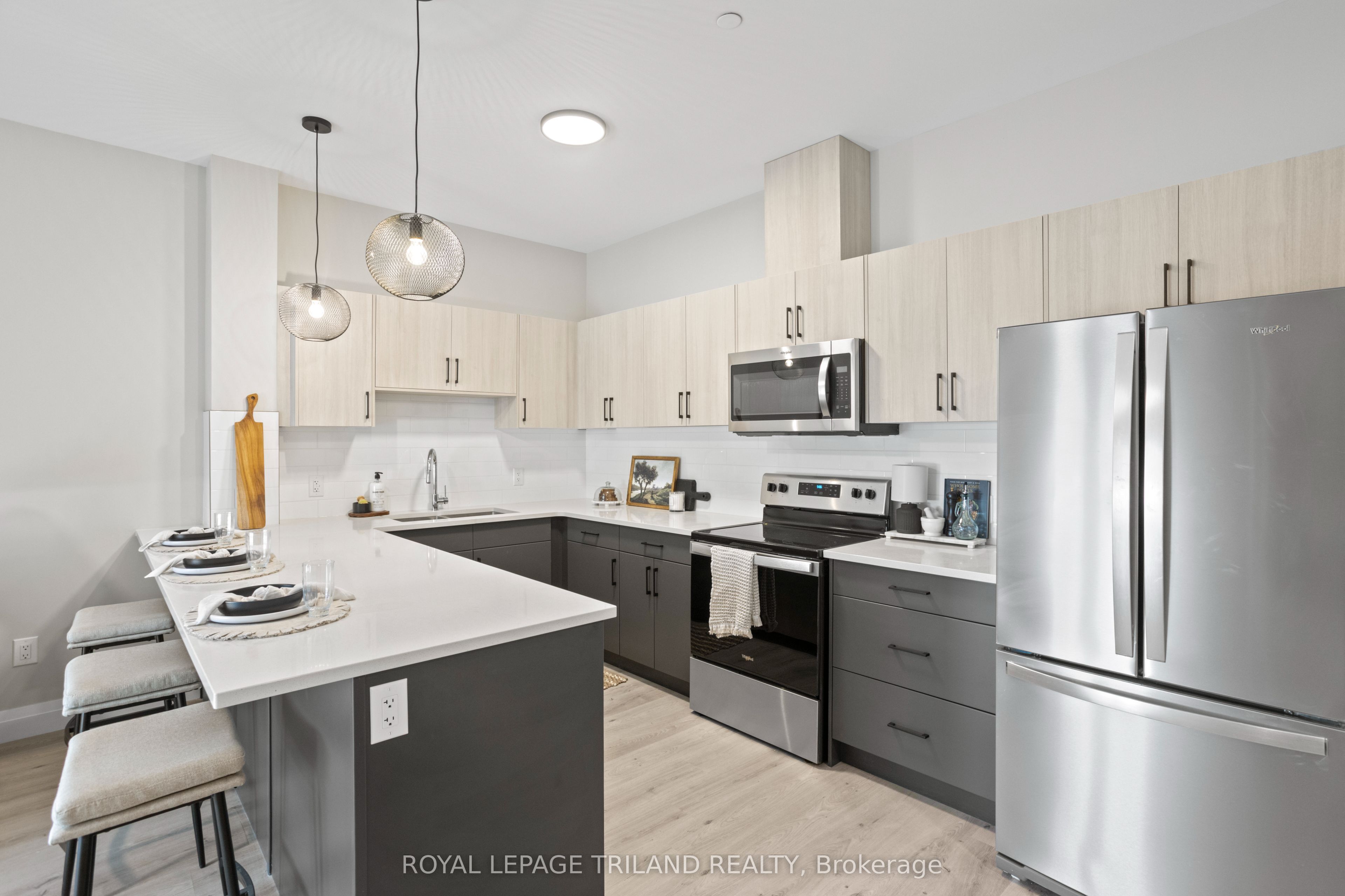 33318 Richmond Street 101, Lucan Biddulph, ON N0M 2J0 photo 3